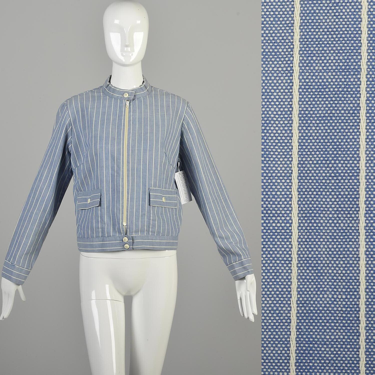 1960s Large Jacket Cropped Lightweight Blue and White Zippered Jacket Conductor