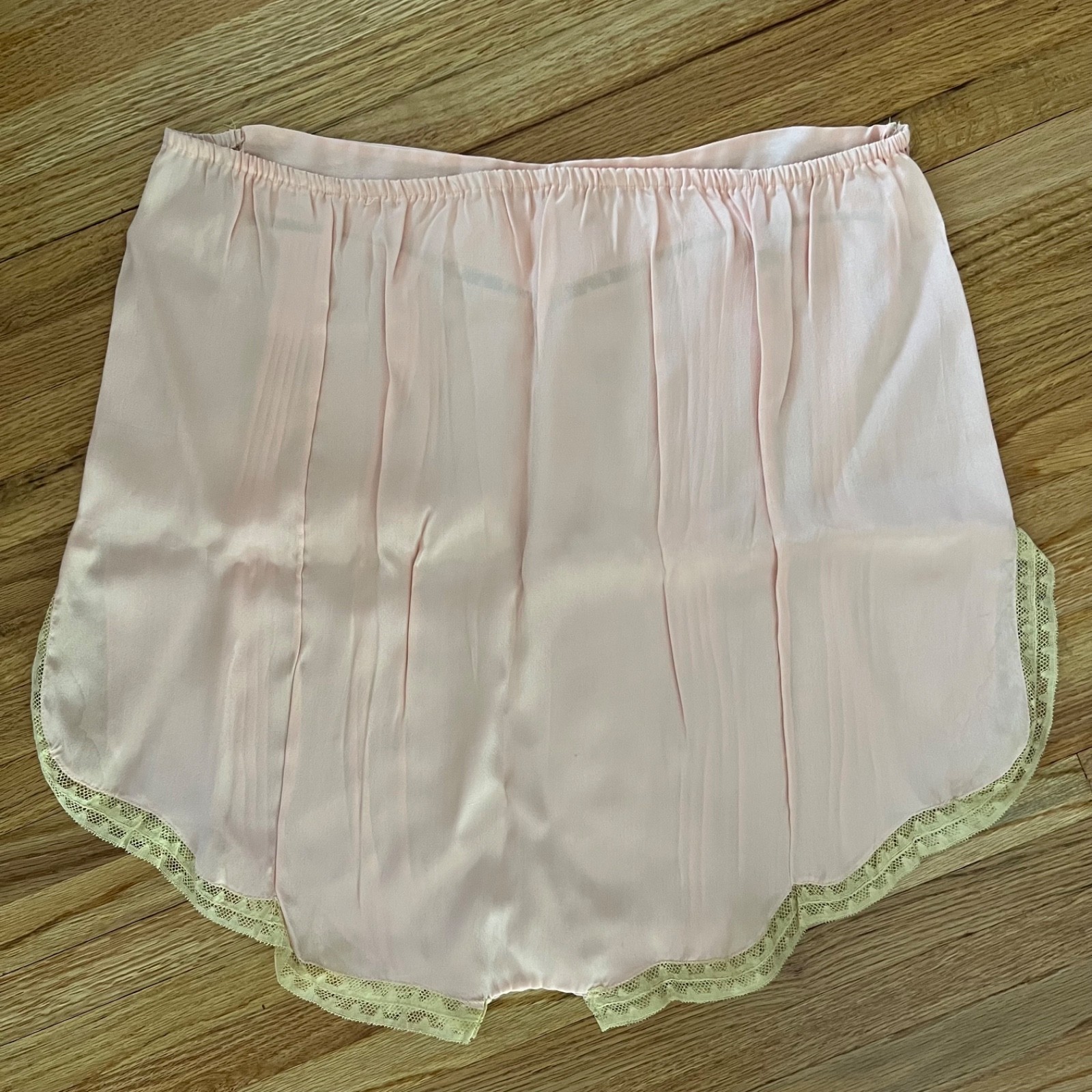 Vintage Sexy Lingerie 1930’s 40’s pink silky pants lace lingerie boudoir shorts