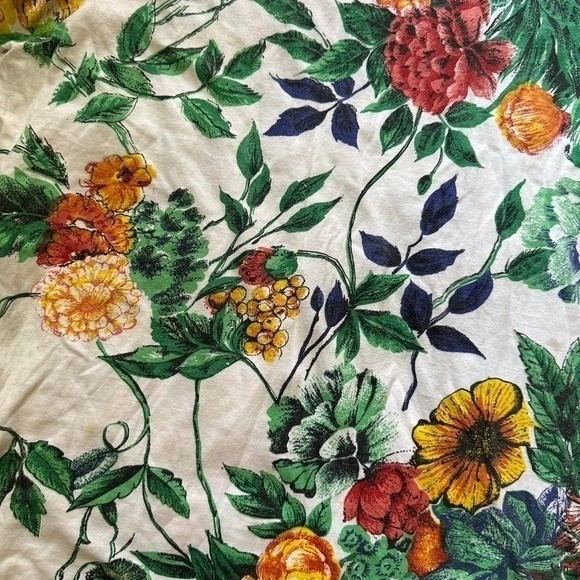 Vintage 80s/90s cotton floral cottage core tee shirt granny flower power
