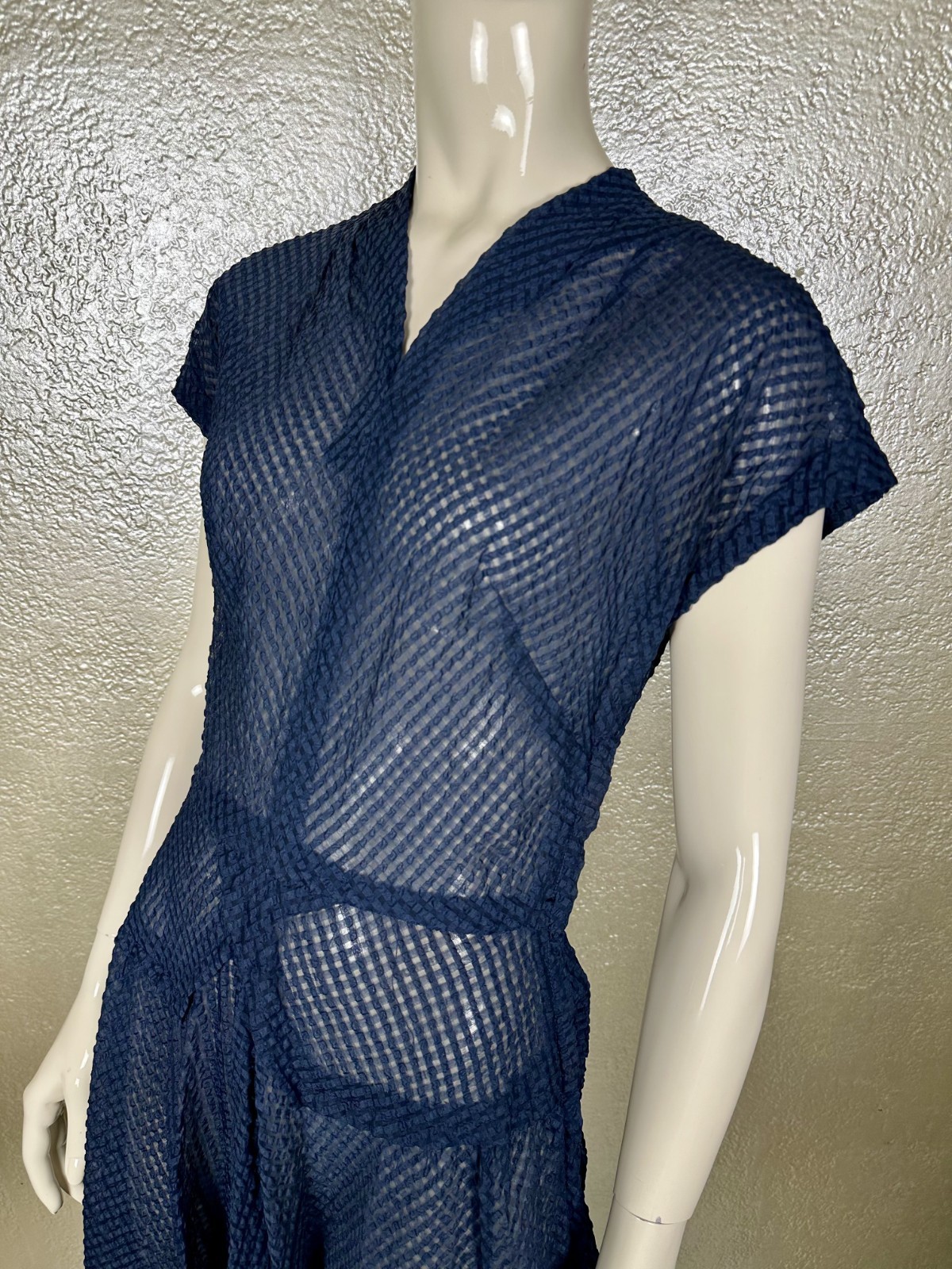 Vintage 1950’s Ladies Handmade Sheer Blue Textured Dress Cap Sleeve M