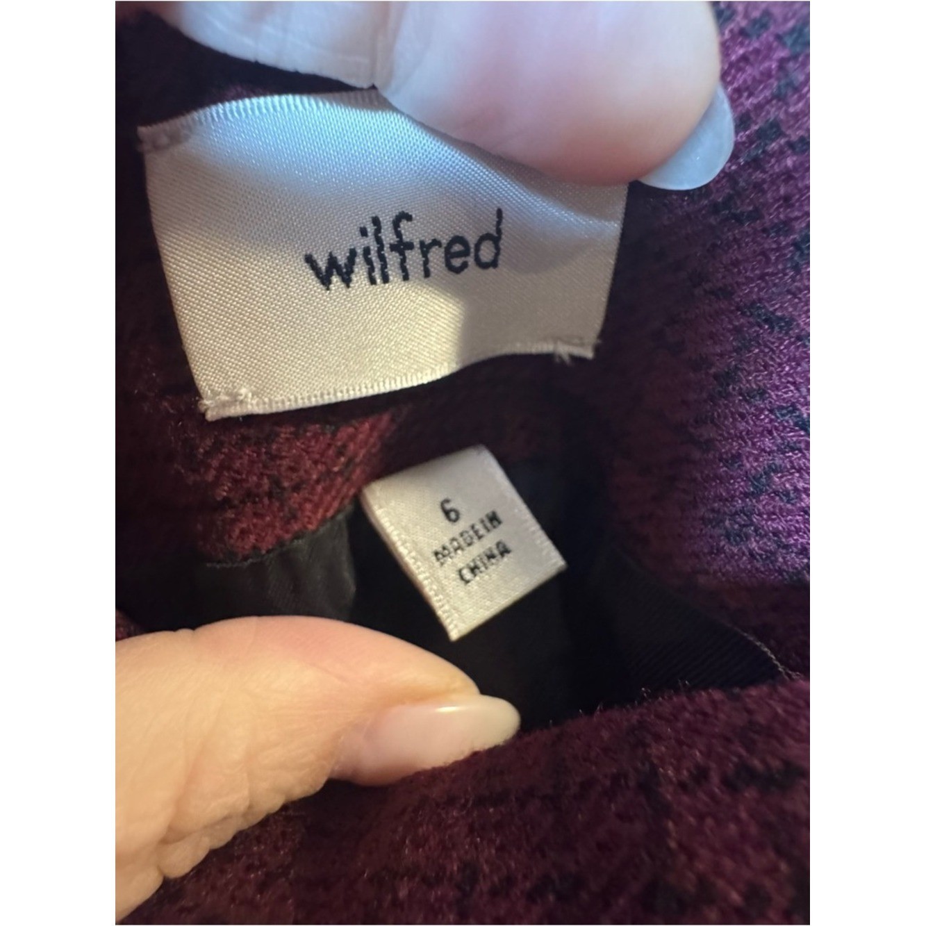 Wilfred Aritzia Classic Mini SkirtHigh-rise A-line mini skirt Patio Burgundy 6