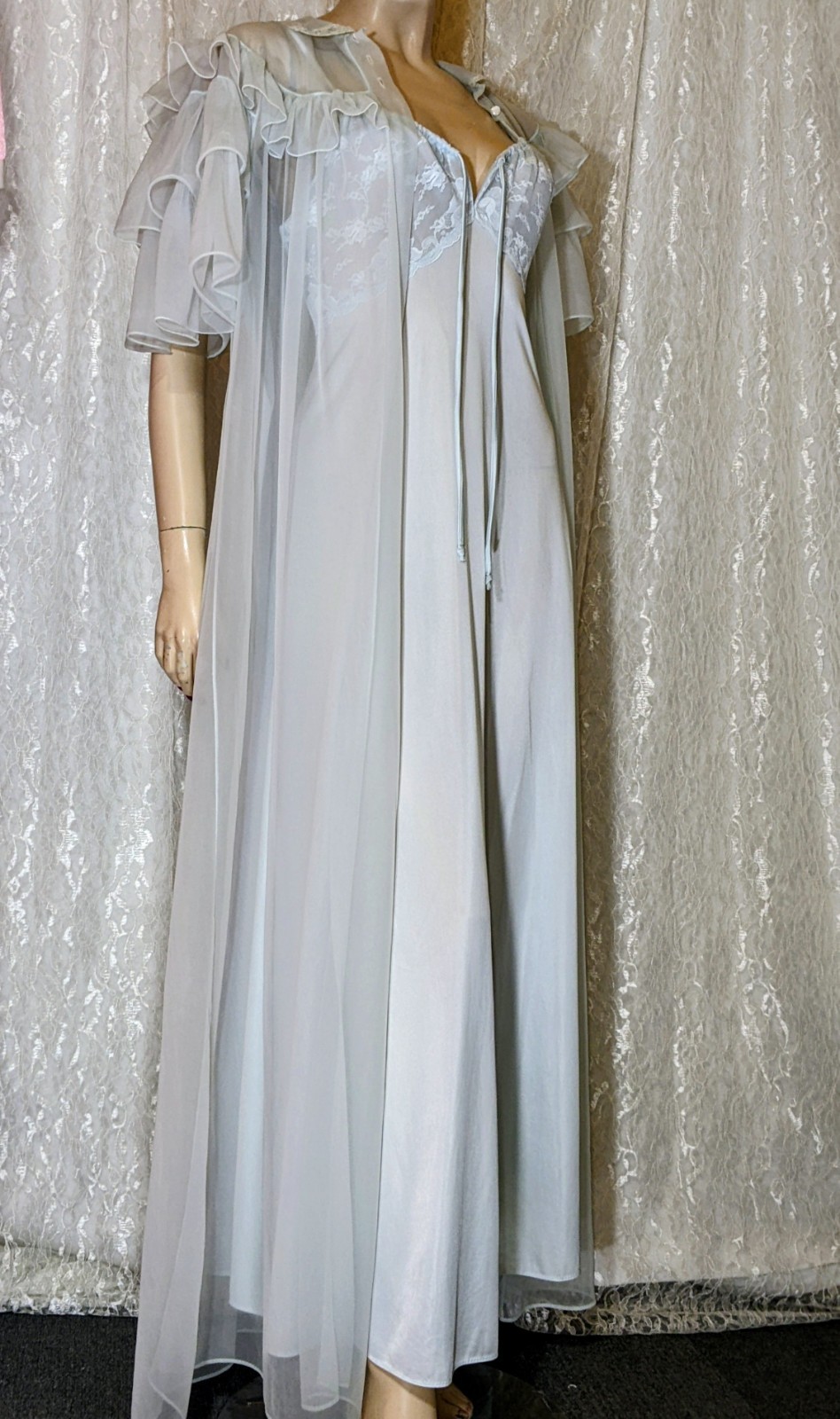 VTG Luxite by Holeproof Ruffle Sleeves Peignoir Robe Bonus Lingerie Nightgown M