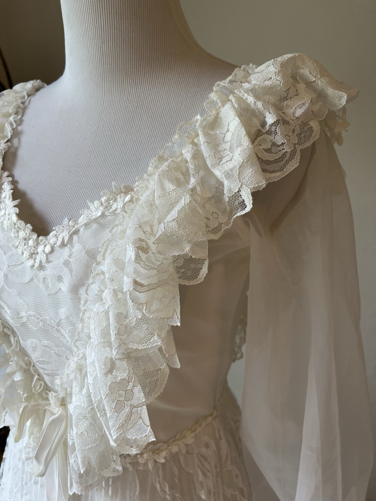 Vtg Victorian Prairie Cottage Lace pleated Wedding Dress 70s 80s Romantic 2?