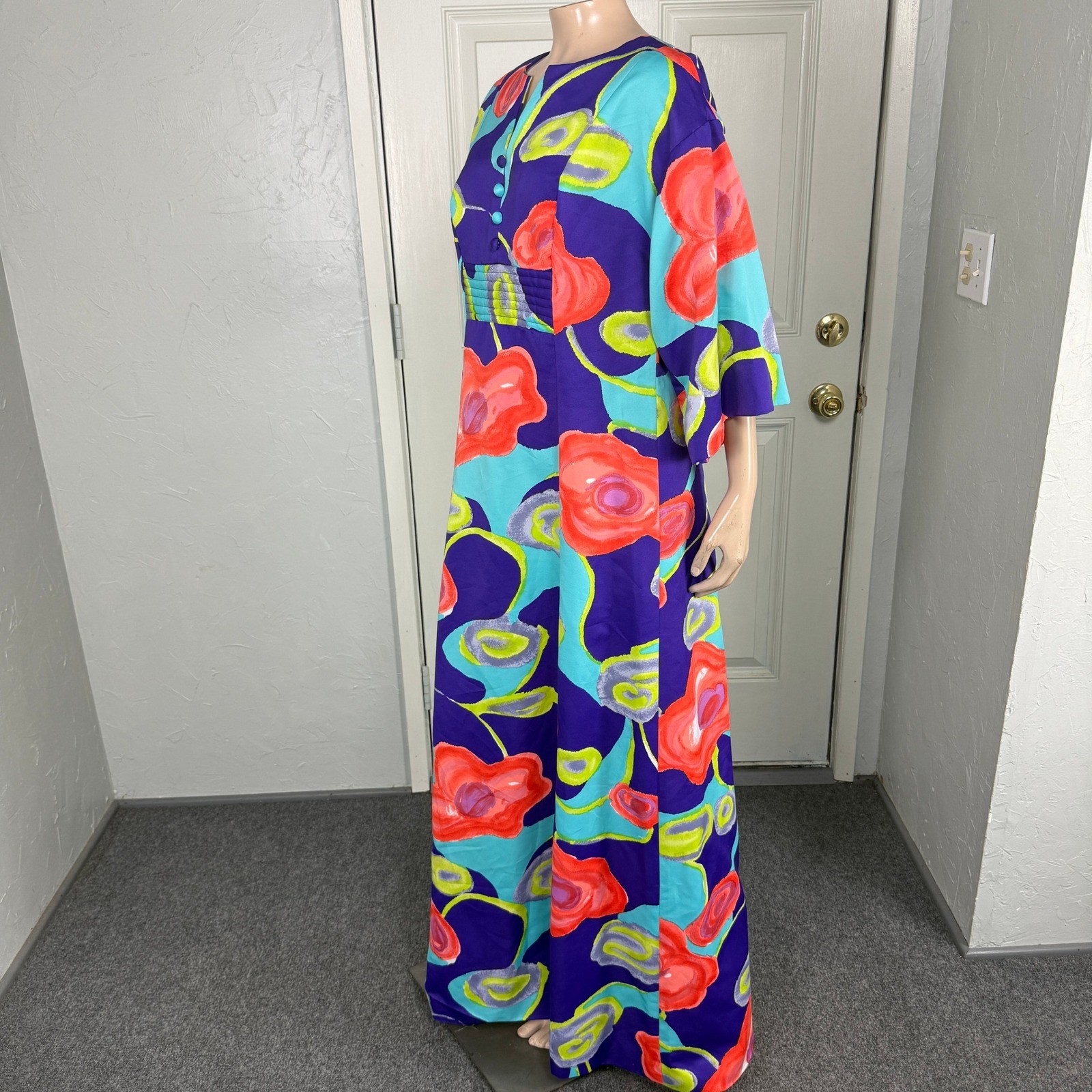 Vintage 70s Dress Tori Richard Honolulu Hawaiian Polyester Maxi Retro Bright V28