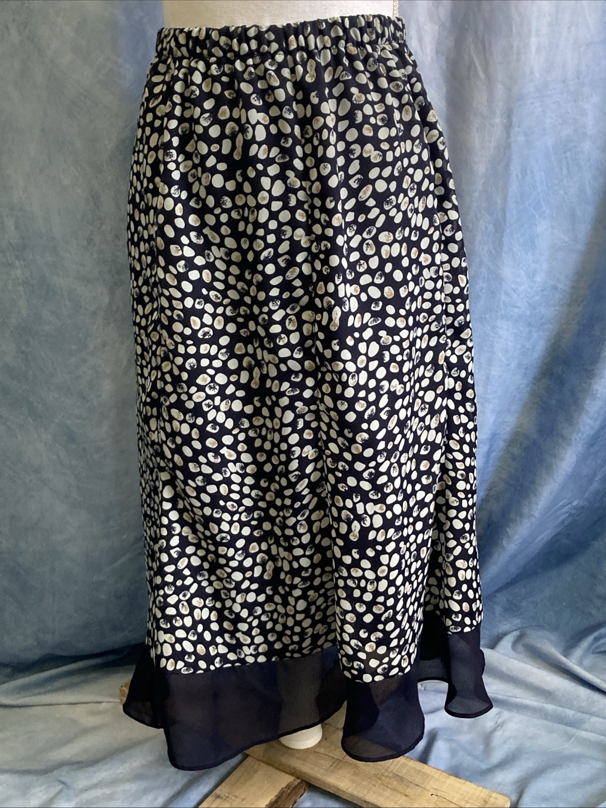 VTG Y2K Dressbarn Woman Skirt 18W Plus Navy White Polkadot Midi Sheer Ruffle Hem