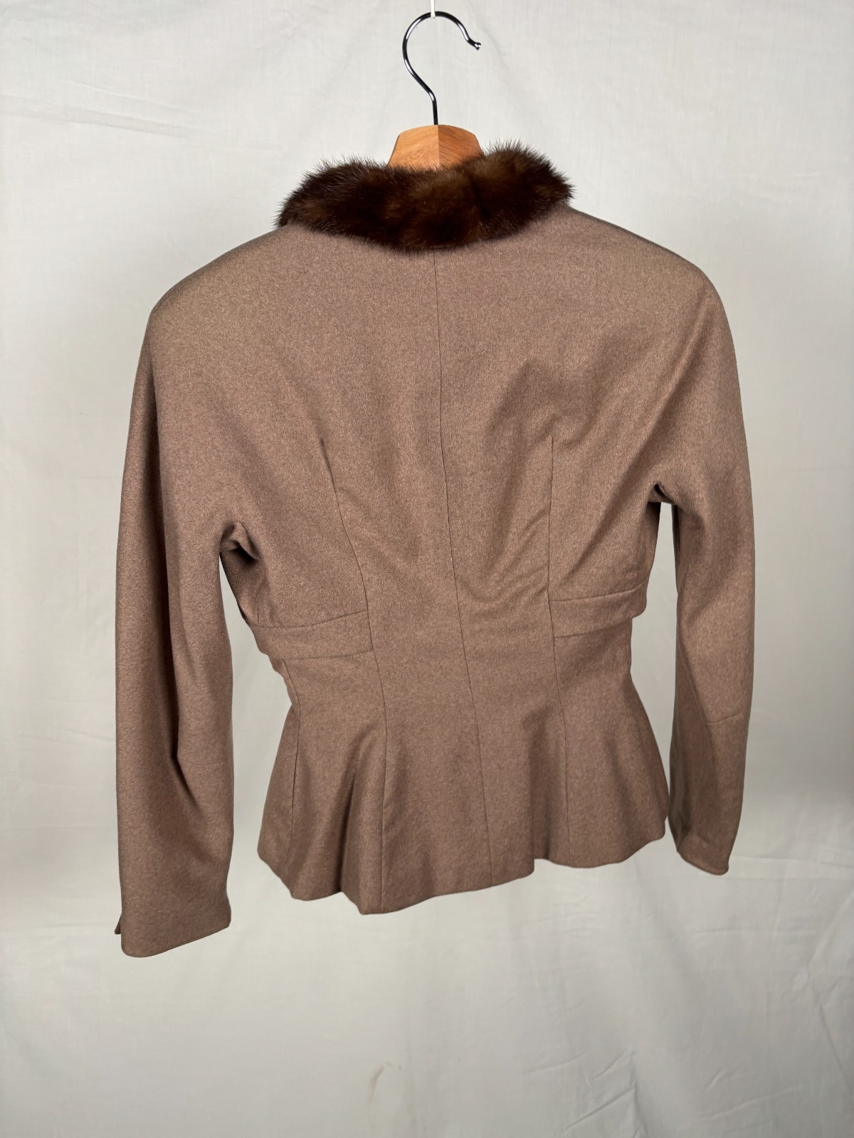 1940s Haggarty’s Beverly Hills Wool Tan New Look Style Jacket with Fur Trim