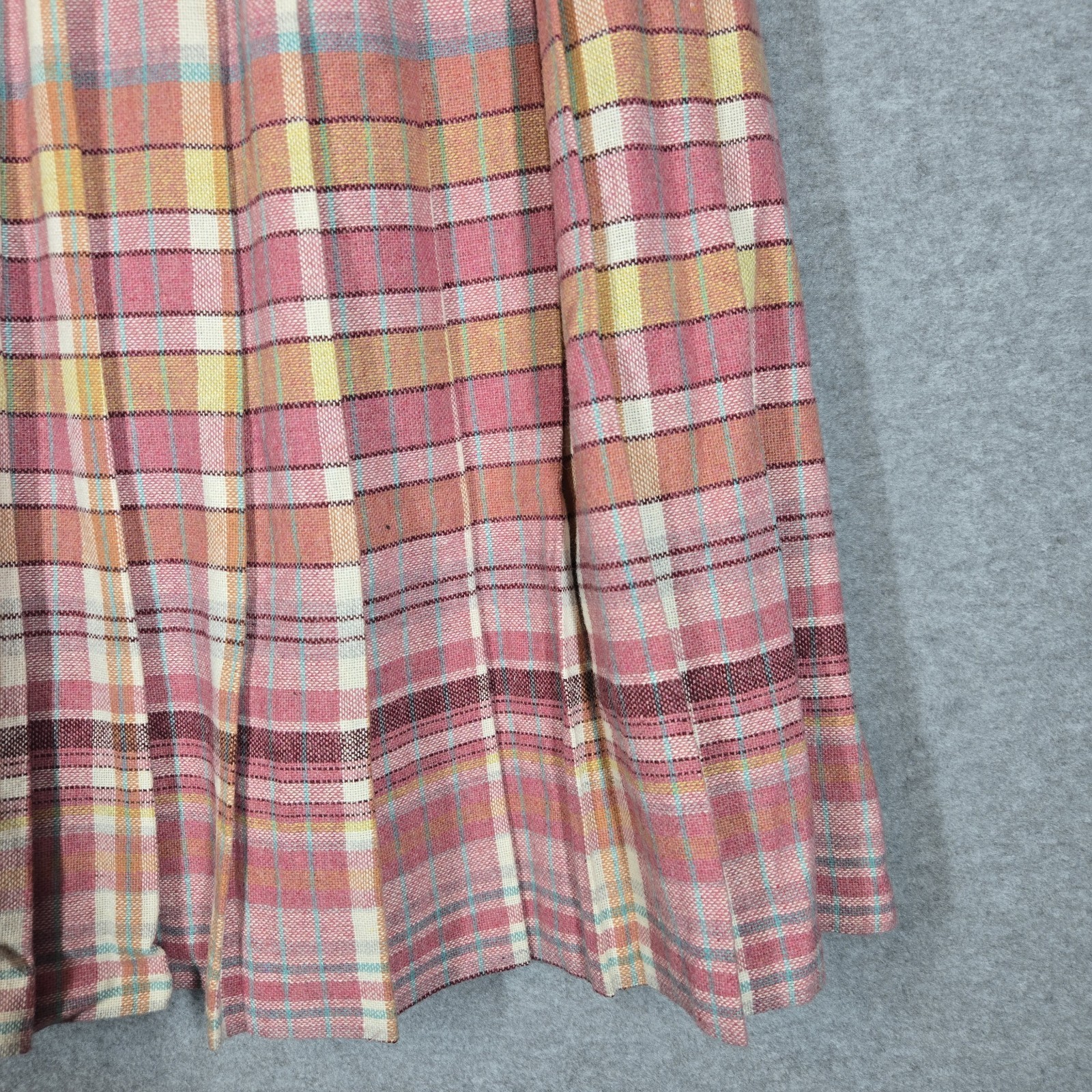 Vintage Present Co Wool Pleated Wrap Midi Skirt Size S Pink Cream Plaid Fringe