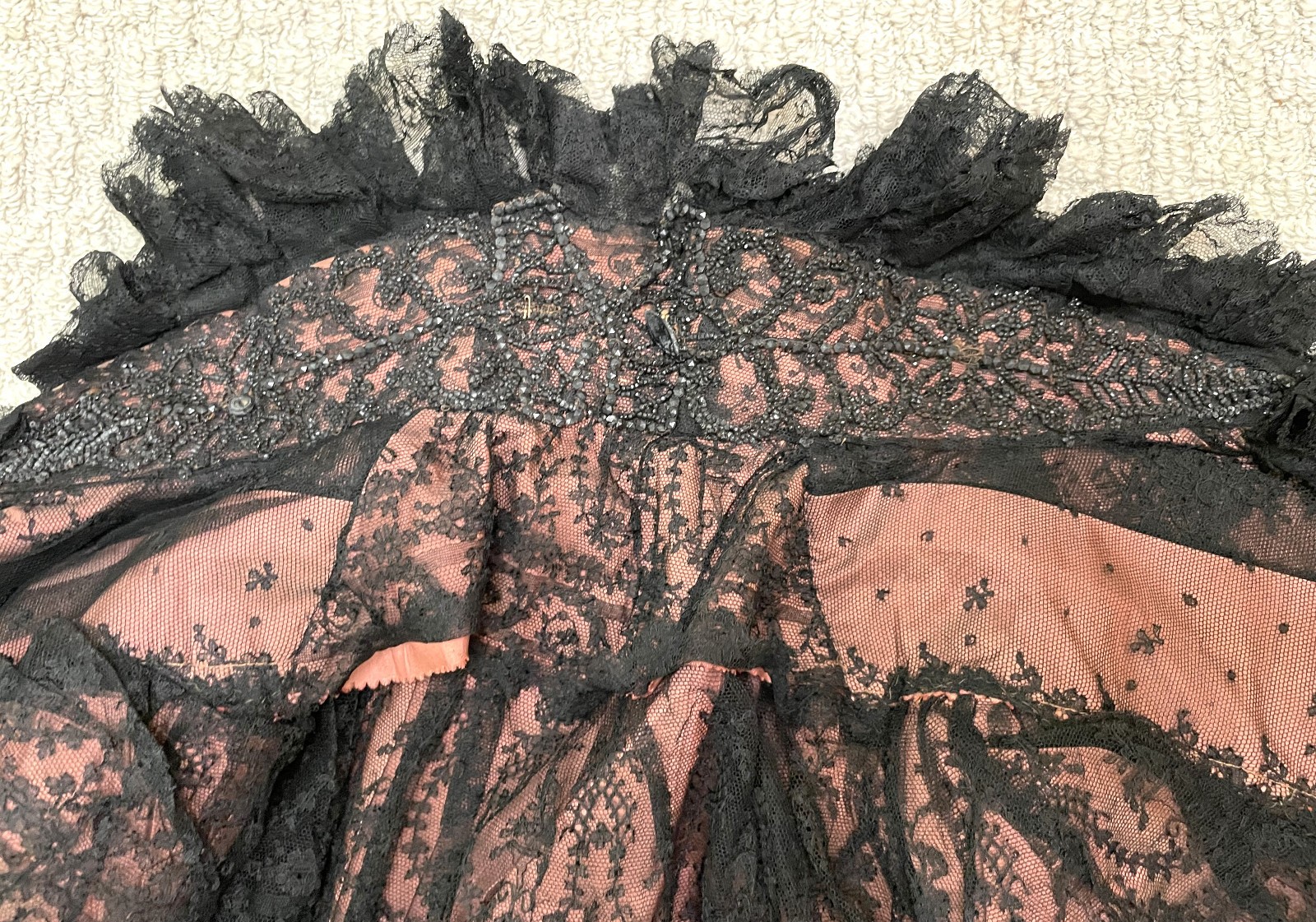 Antique 1800s 1900s Victorian Cape Pink & Black Chantilly Lace Beaded Ruffles OS