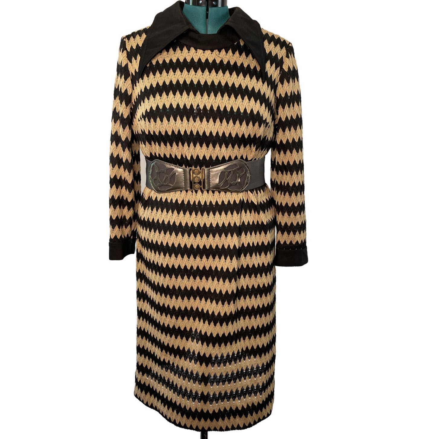 Vintage 1970s Grace Taylor Knit Dress Black & Gold Chevron, Peter Pan Collar M/L