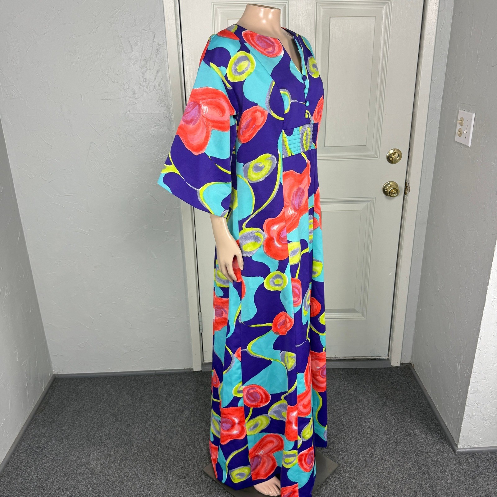 Vintage 70s Dress Tori Richard Honolulu Hawaiian Polyester Maxi Retro Bright V28