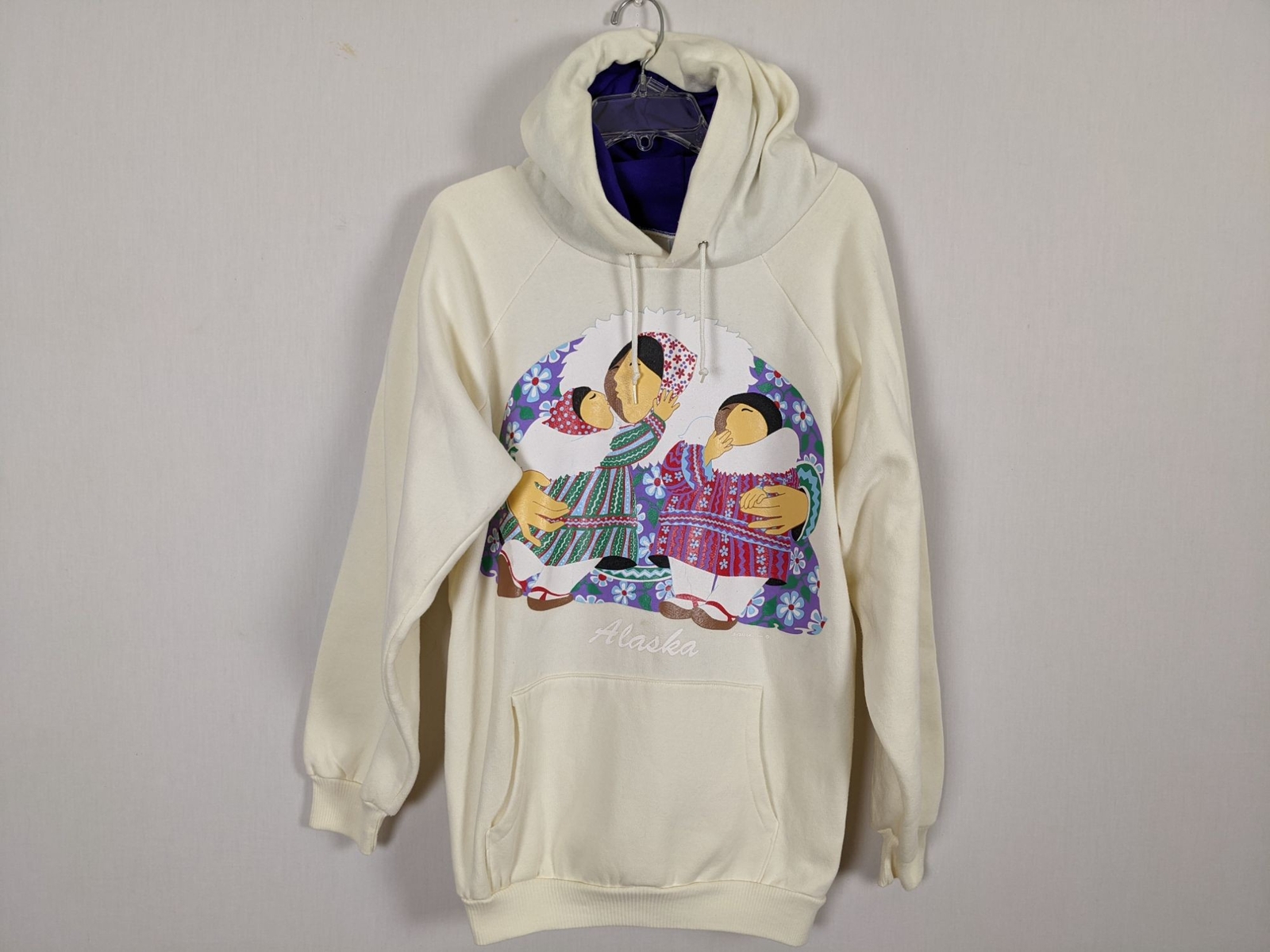 Vintage Arcticwear adorable painted mother and kids in front white hoodie XL