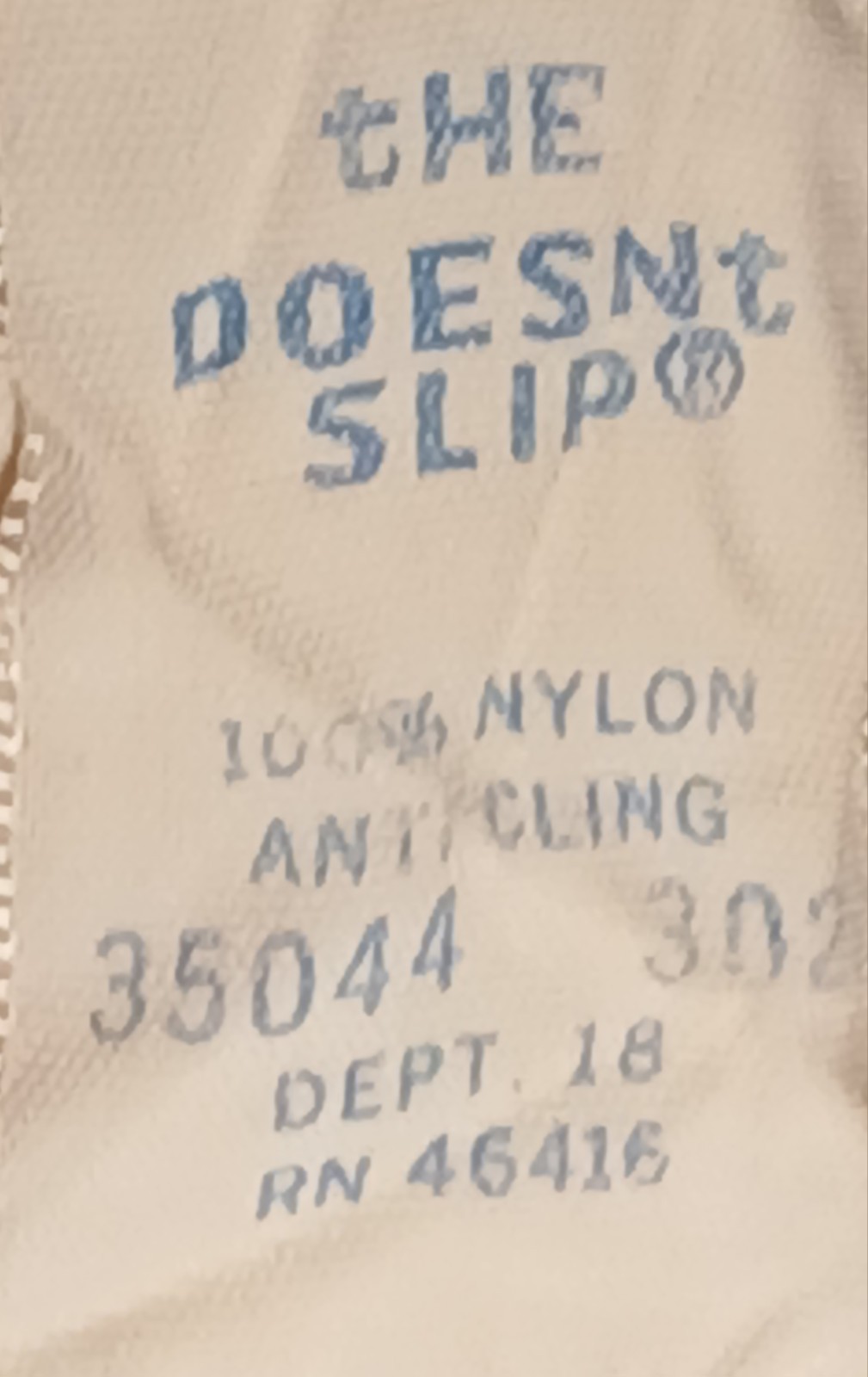 Sears The Doesn’t Slip Half Slip Size Large Waist 30-32 Average Length