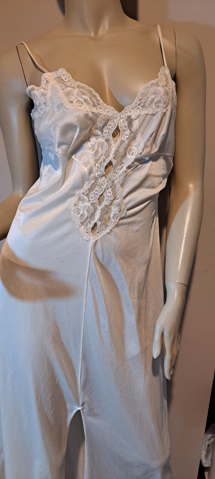 Cream Off White Nylon Long Vtg Nightgown Sexy Lace Top High Slit 32