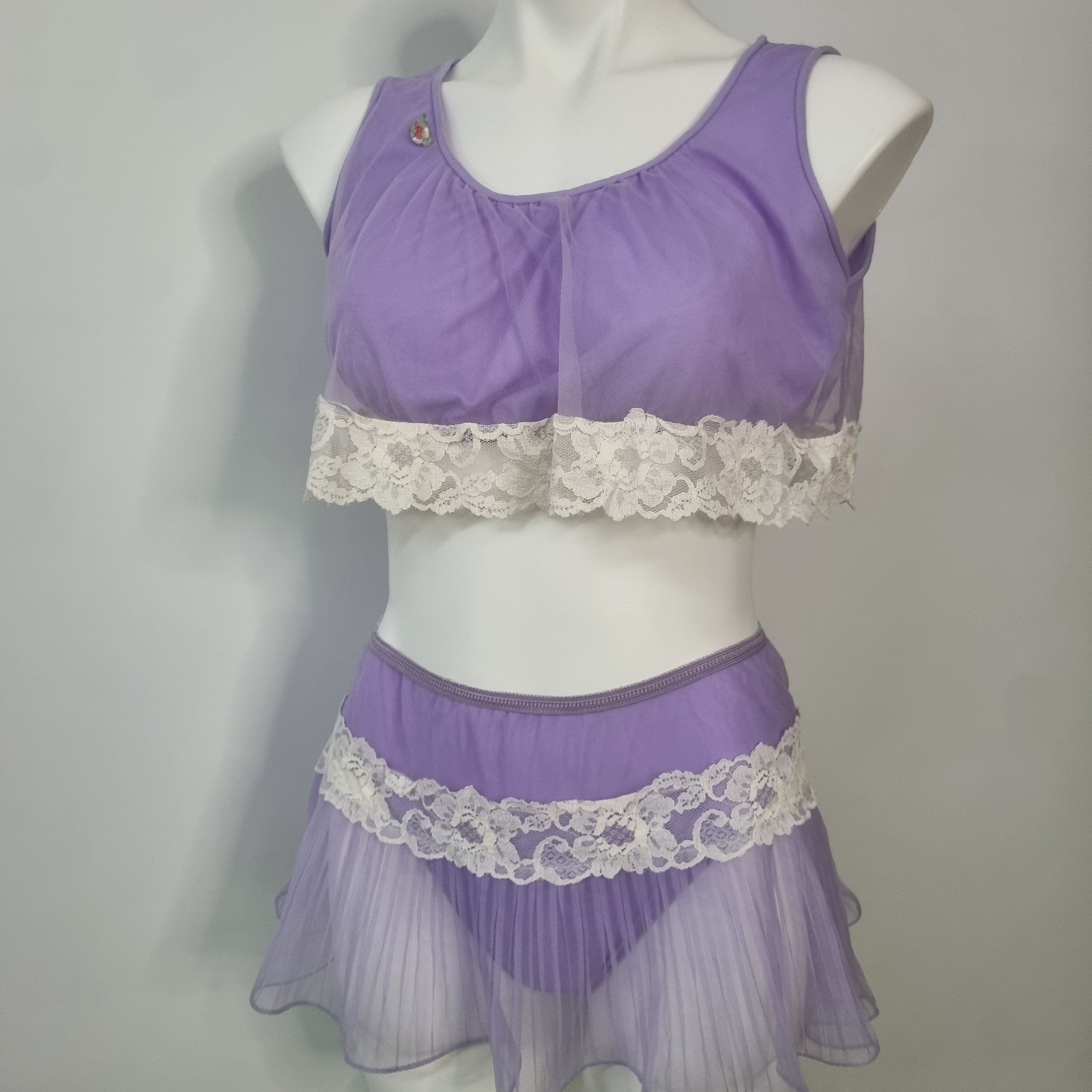 VTG 2 Peice Set Panty Bralette Skirt Sheer Accordion Nylon Mesh Lace Purple S