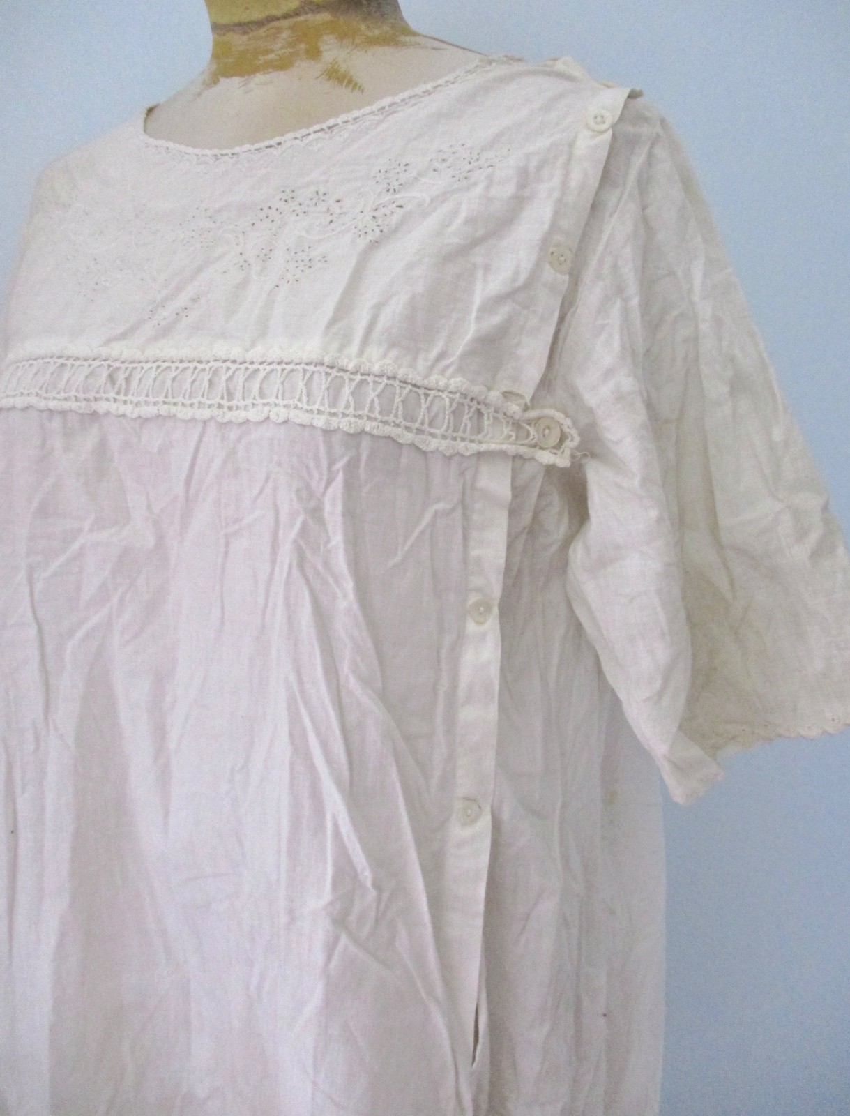Antique vtg white cotton long nightgown crochet eyelet lace empire waist M/L