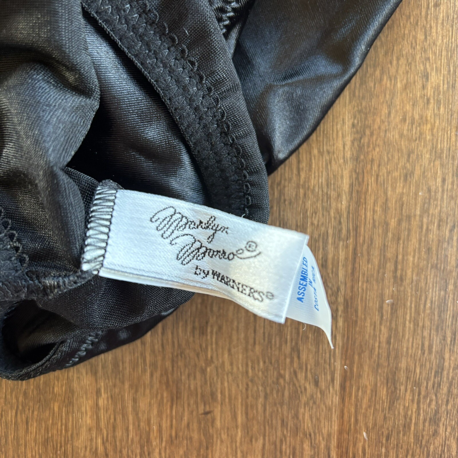 Warners Marilyn Monroe Vintage Second Skin Hi Leg Brief Panty Small Black #08811