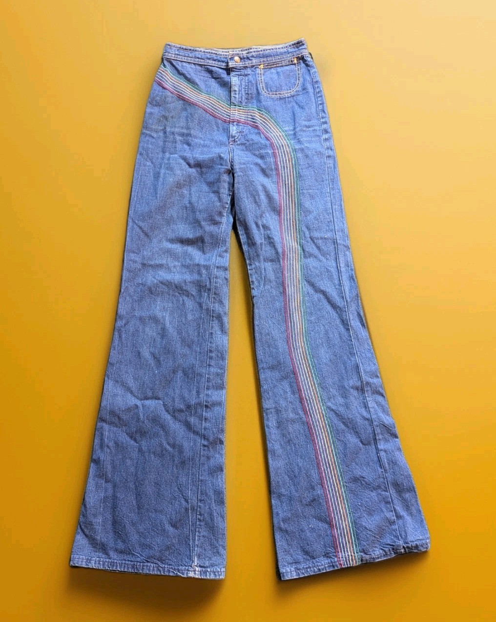 Vintage 1970s Lee Embroidered Rainbow High Rise Flare Jeans Sz 25