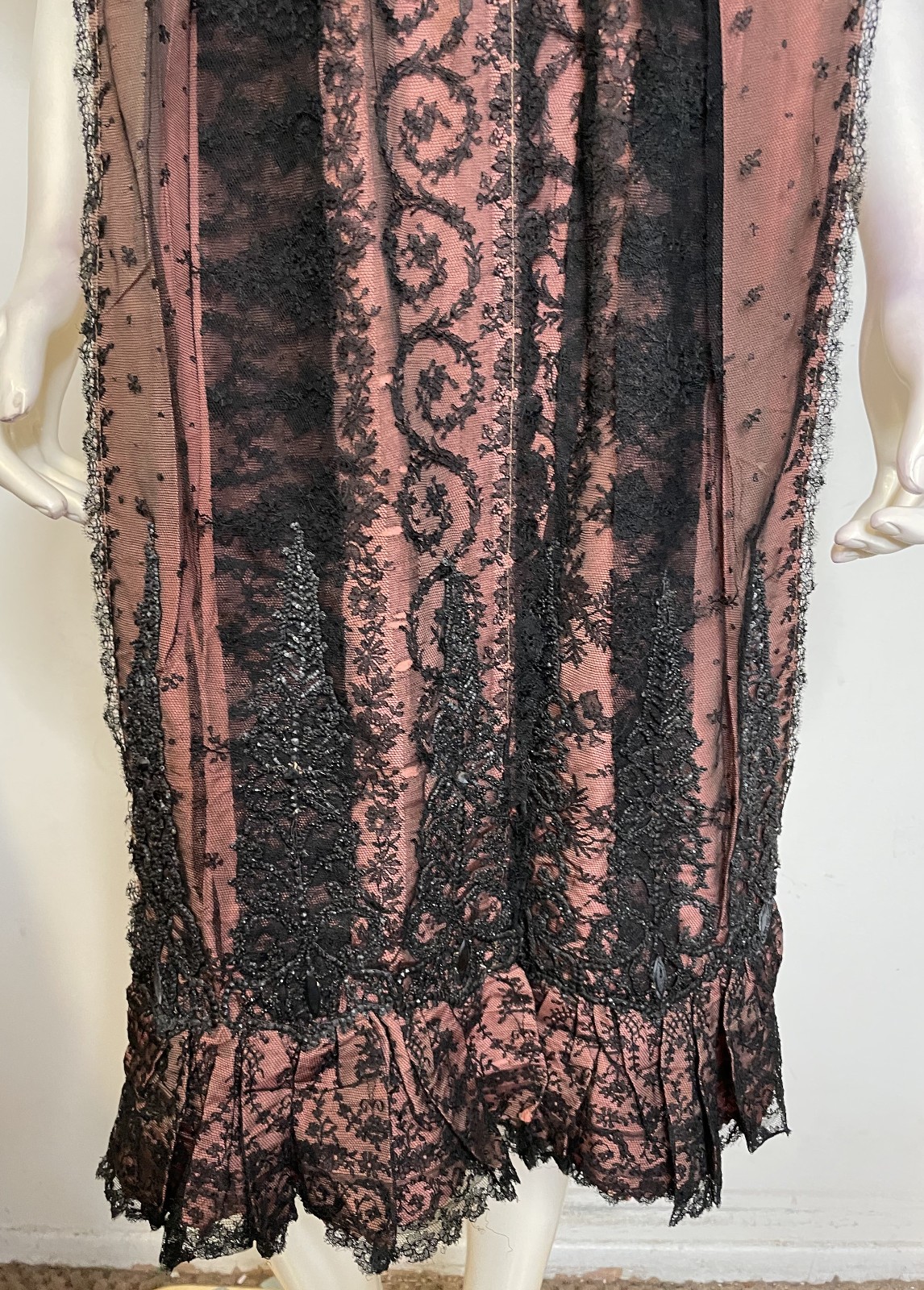 Antique 1800s 1900s Victorian Cape Pink & Black Chantilly Lace Beaded Ruffles OS