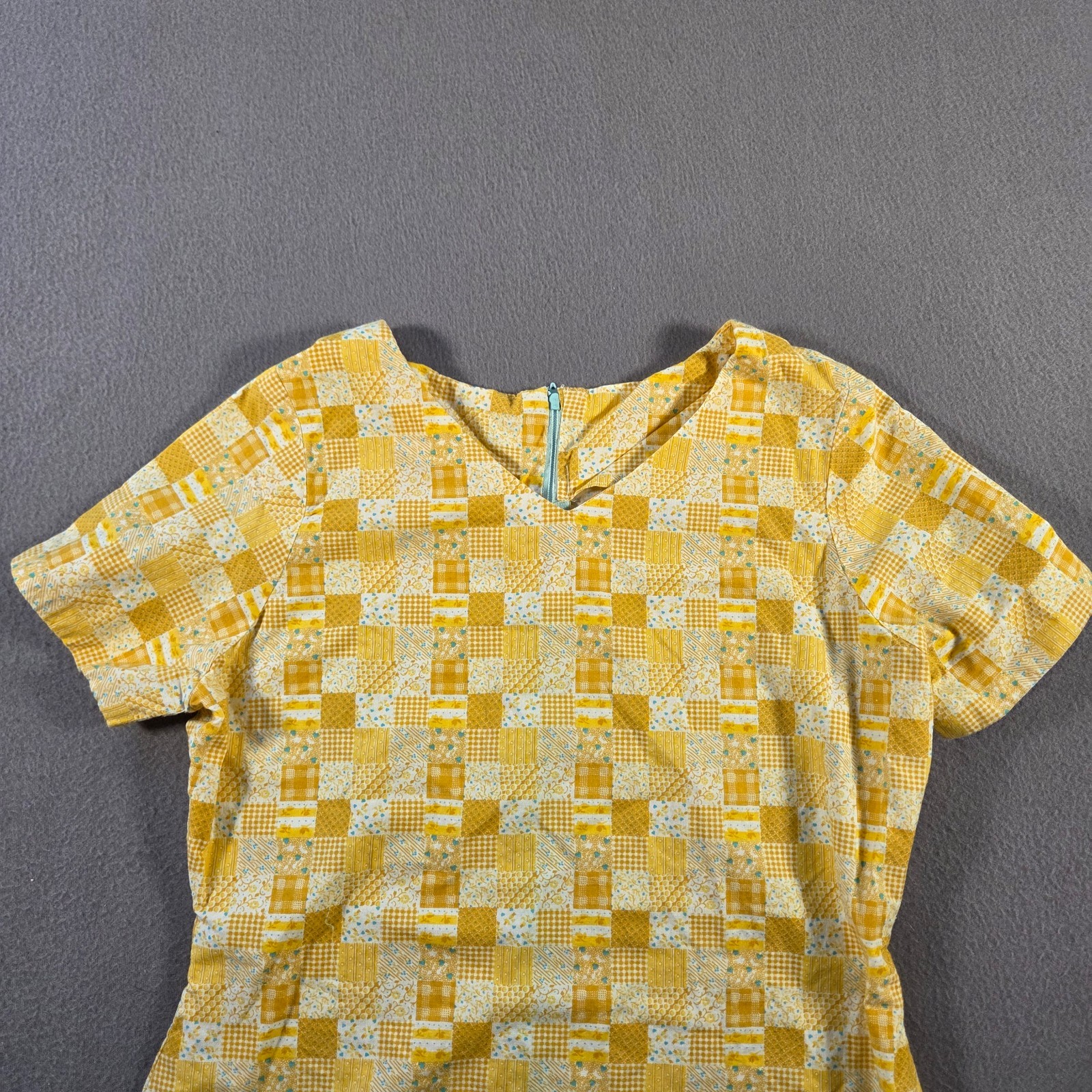Vintage 60s Dress Womens Small Yellow Plaid House Short Sleeve Midi Mod Cotton