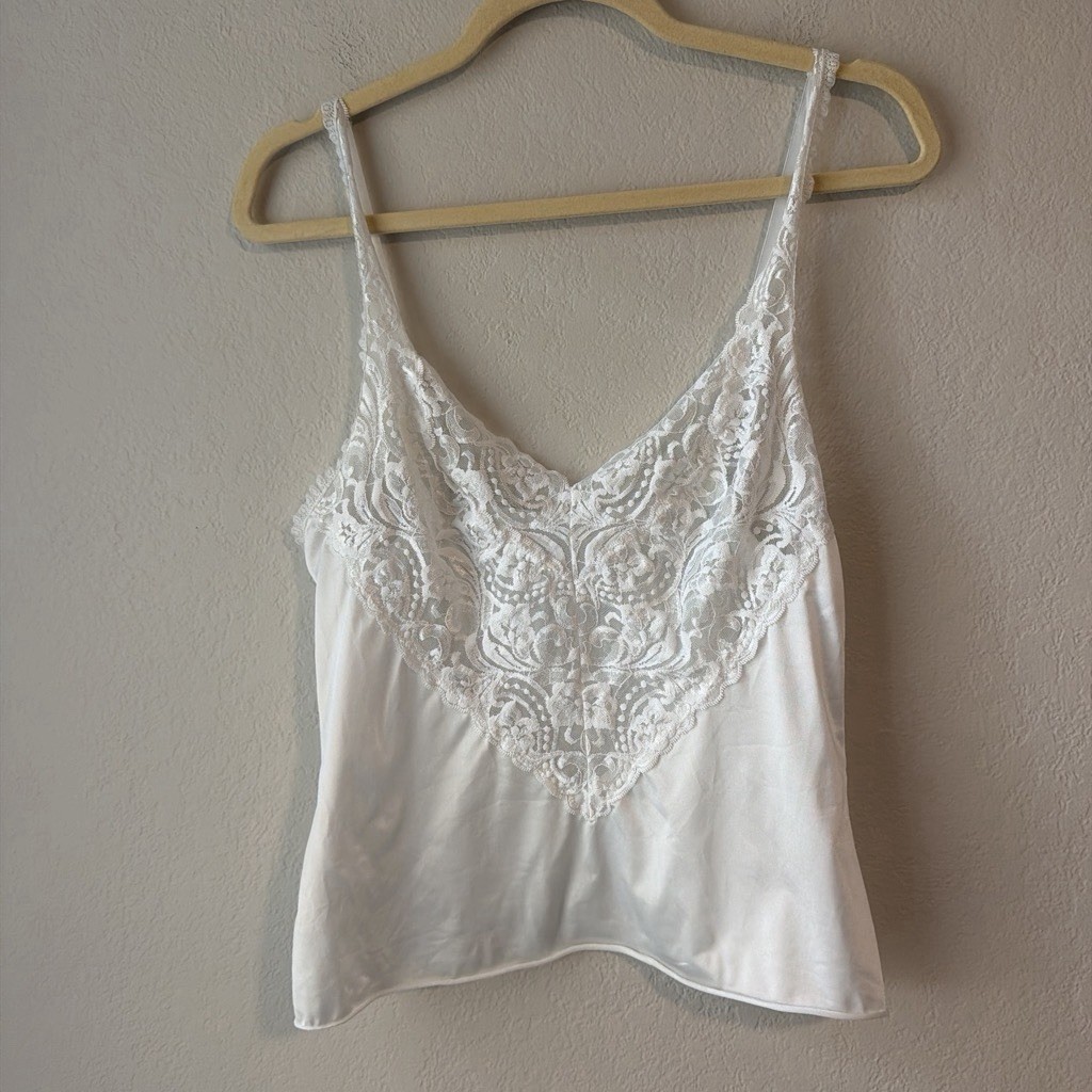 Vintage Vanity Fair Lave Babydoll Take Cami Y2K 90s Cottage Core Dainty Fairy M