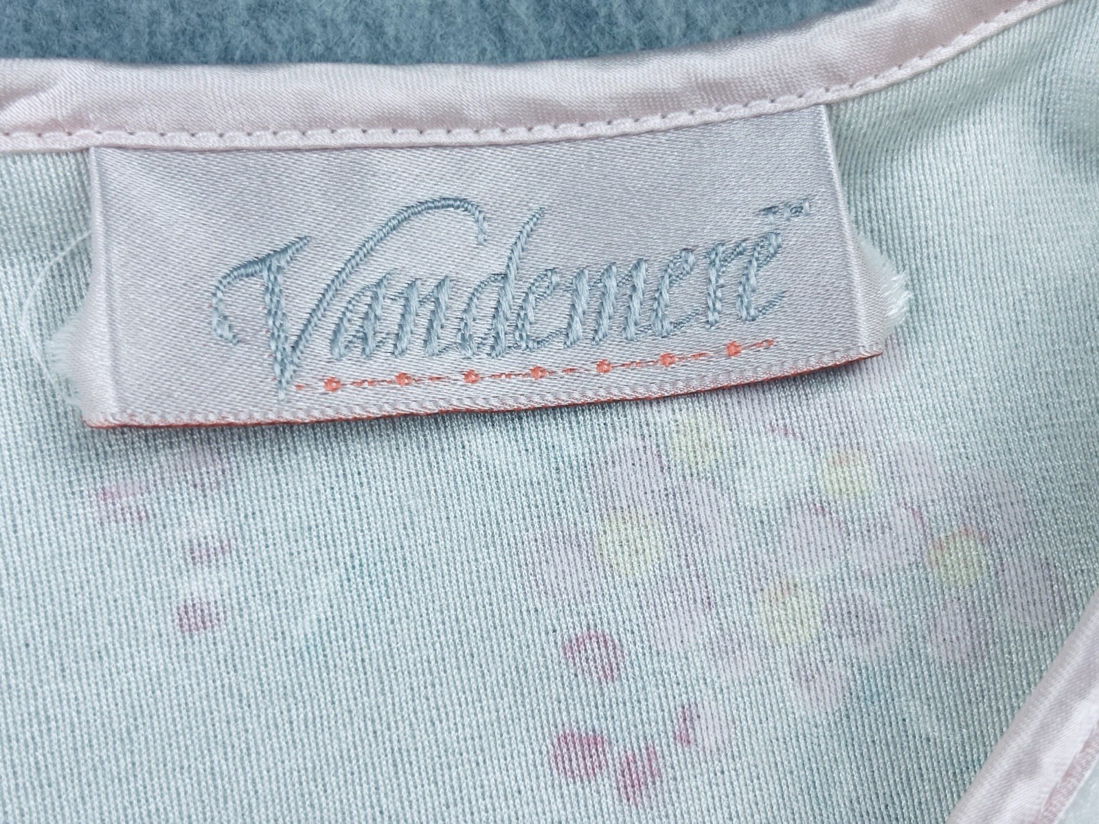 Vintage Vandemere Women House Coat Long Robe Nightgown Fleece Lace Floral Pocket