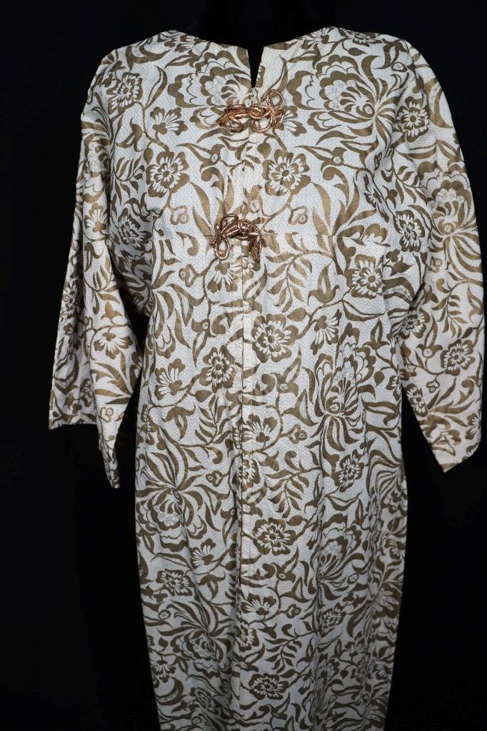 Plus Size Vintage 1970’s Long Gold Painted Print Abayas Cotton Dress