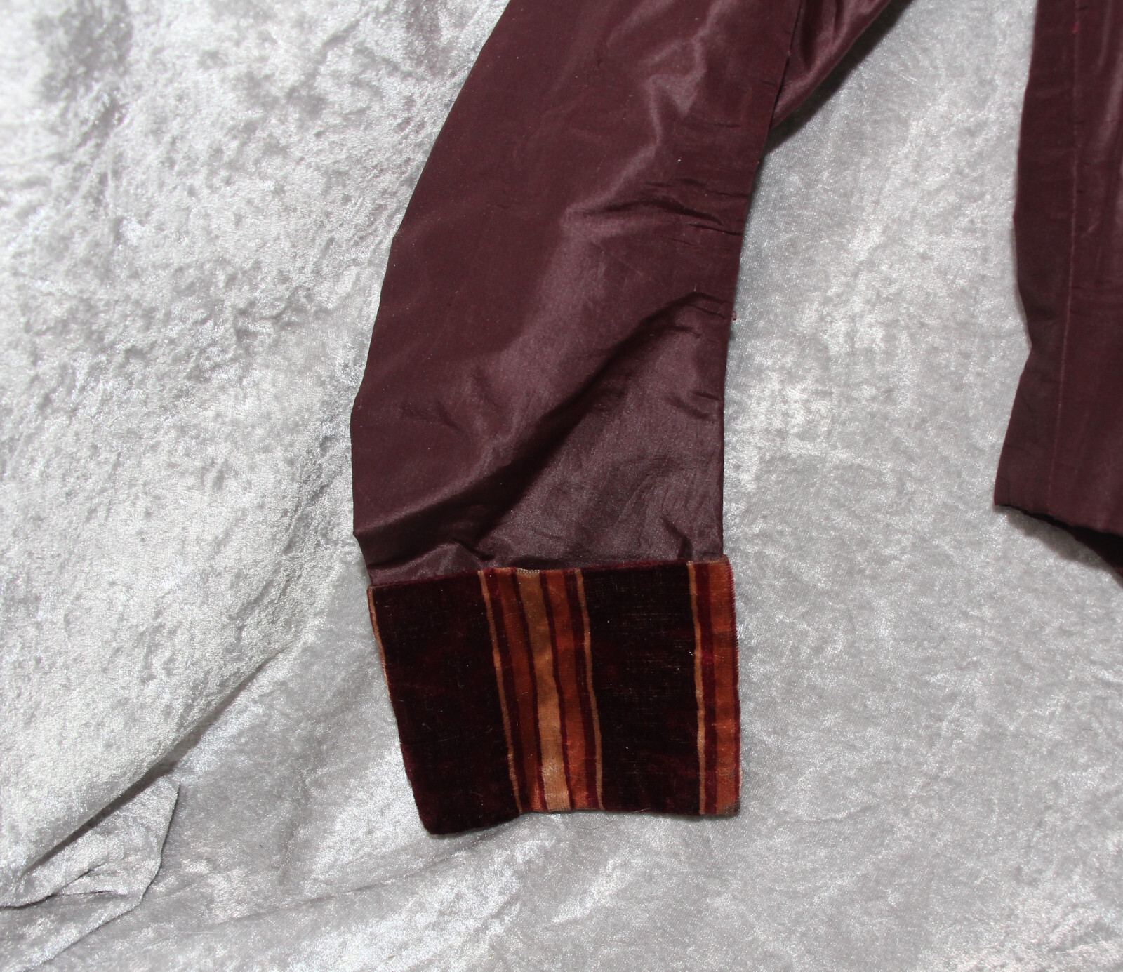 GORGEOUS Condition Antique Victorian Small Taffeta Lady Bodice Beautiful Buttons