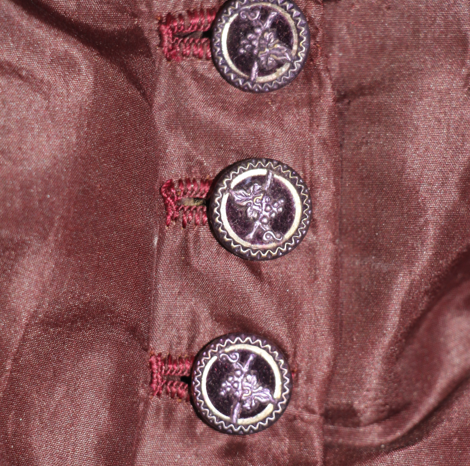GORGEOUS Condition Antique Victorian Small Taffeta Lady Bodice Beautiful Buttons