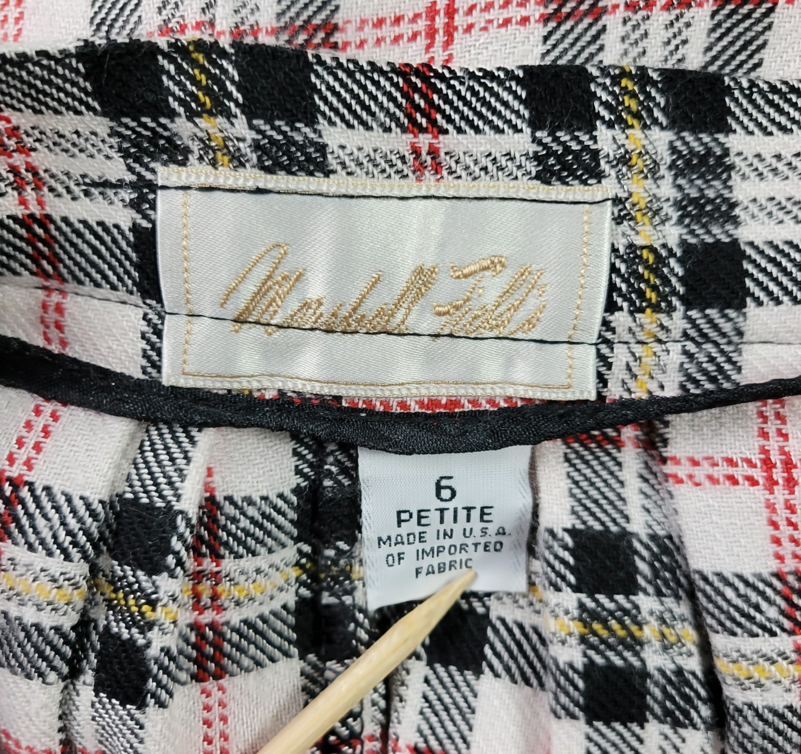 Vintage Marshall Fields Red/Black/White Plaid Skirt w Pockets Size 6P