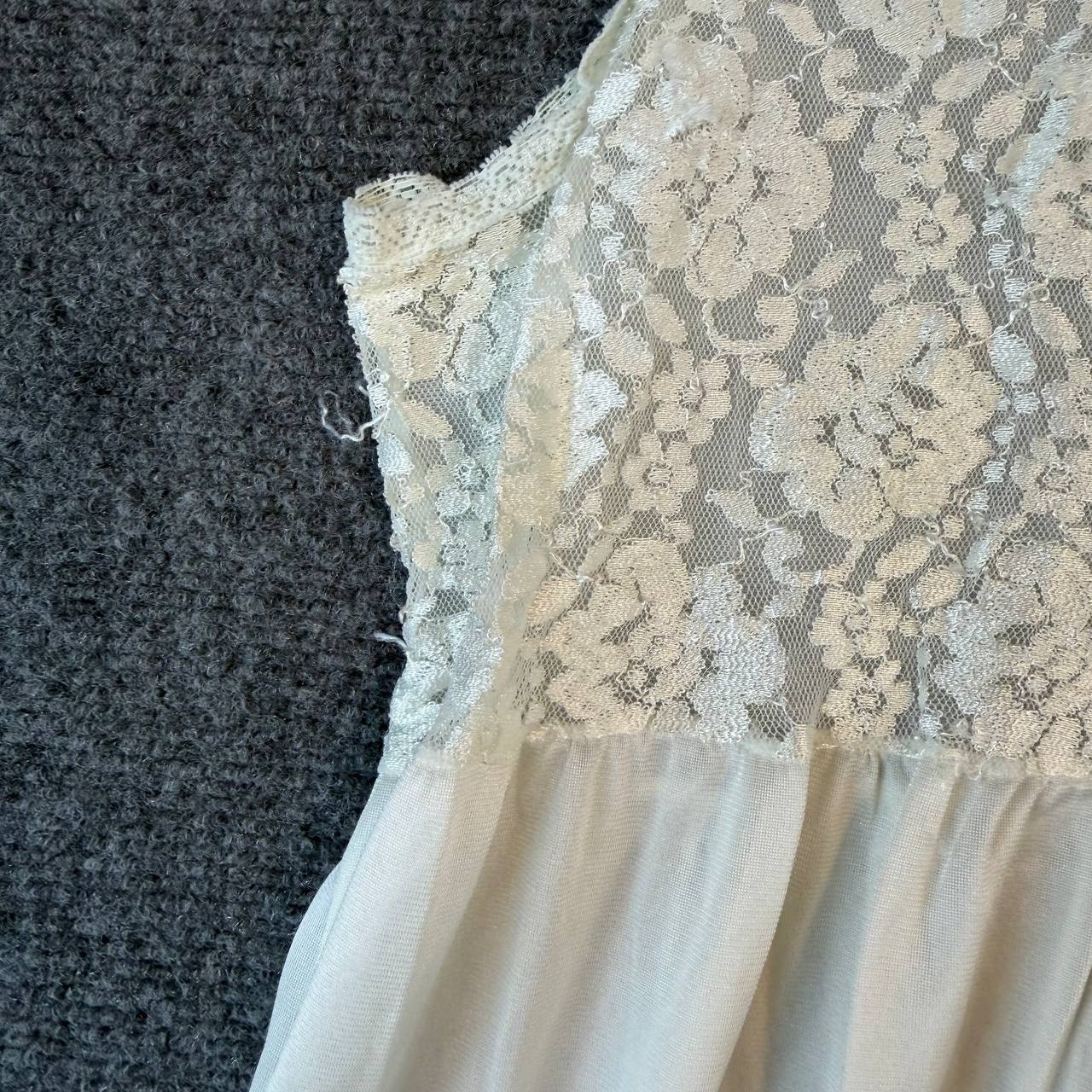 Vintage Unforgettable Lace Nightgown Ivory Nylon Sleeveless 45 Inch
