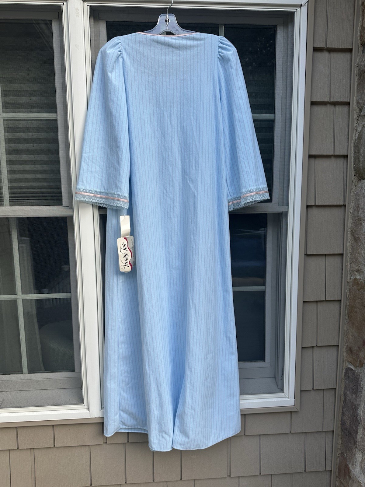 VTG Vanity Fair Sz M Long Night Gown Cottagecore New w/ tags