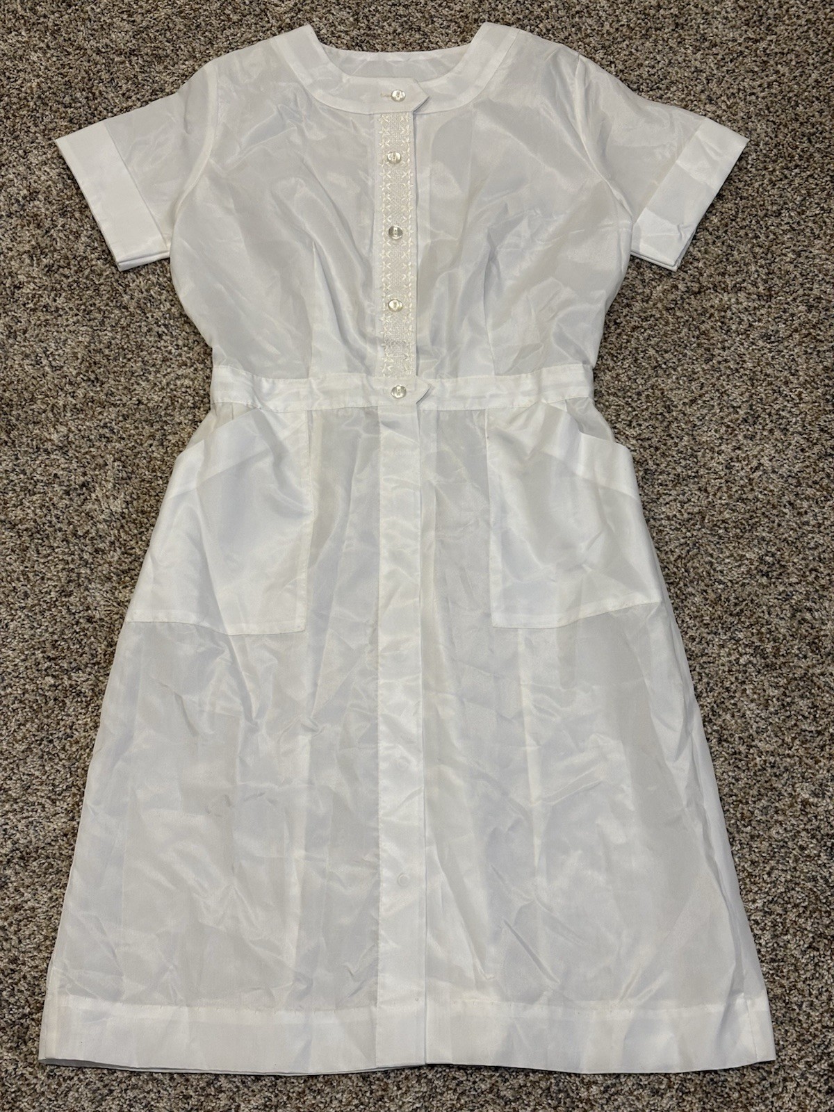 Servicette 755 The Perfect Nurse Coat Uniform Embroidered Needlepoint White 16