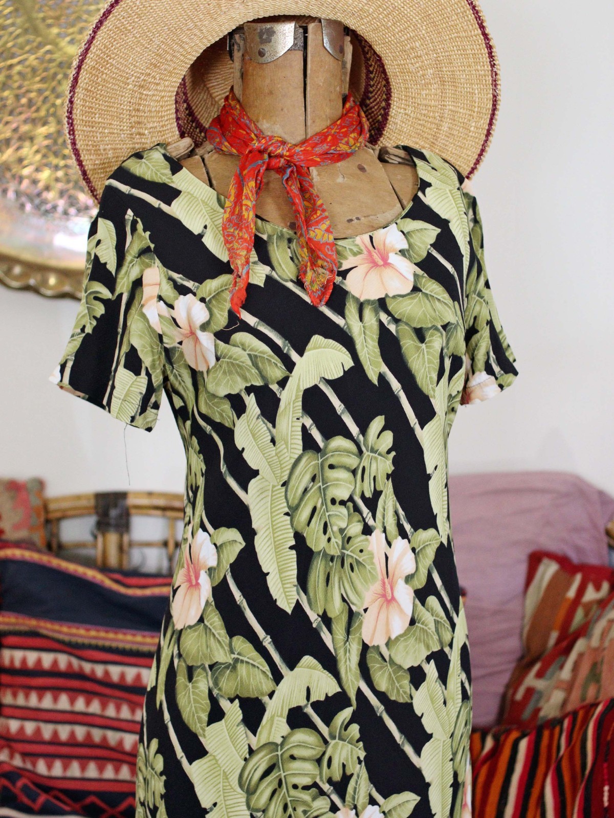 VTG 90s Hilo Hattie Bias Cut Scoop Neck Maxi Dress Hawaiian Hibiscus Banana Leaf