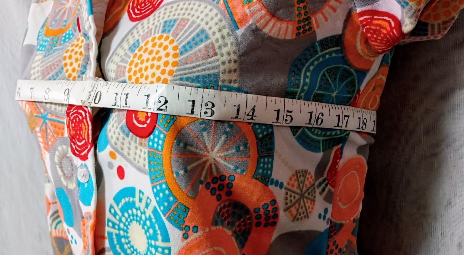 Vintage Atomic Op Art Psychedelic 100% Polyester Blouse Size Medium 34 Bust
