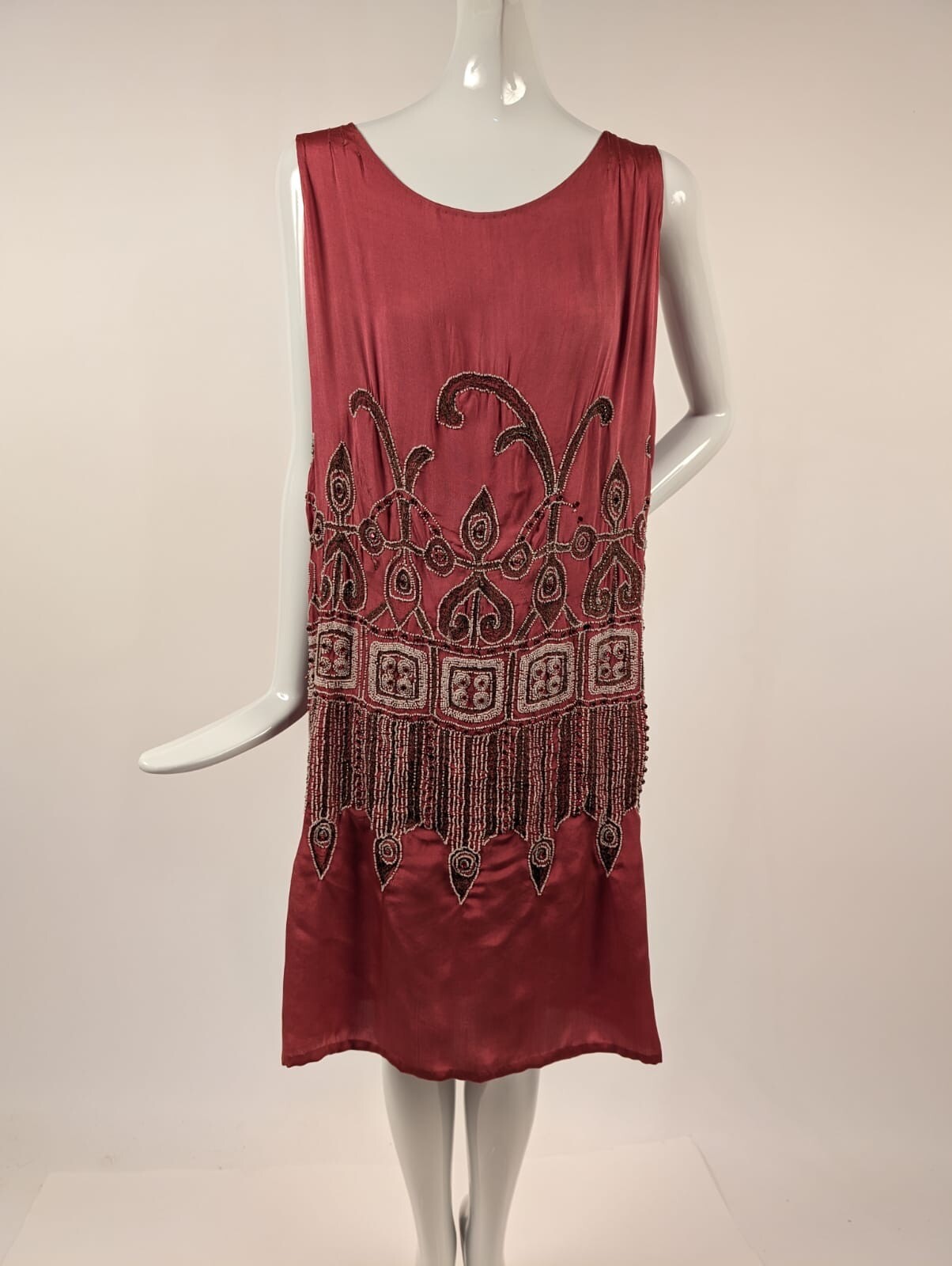 FLAPPER ROARING 1920’S PINK SILK DRESS W RICH BEAD DETAIL