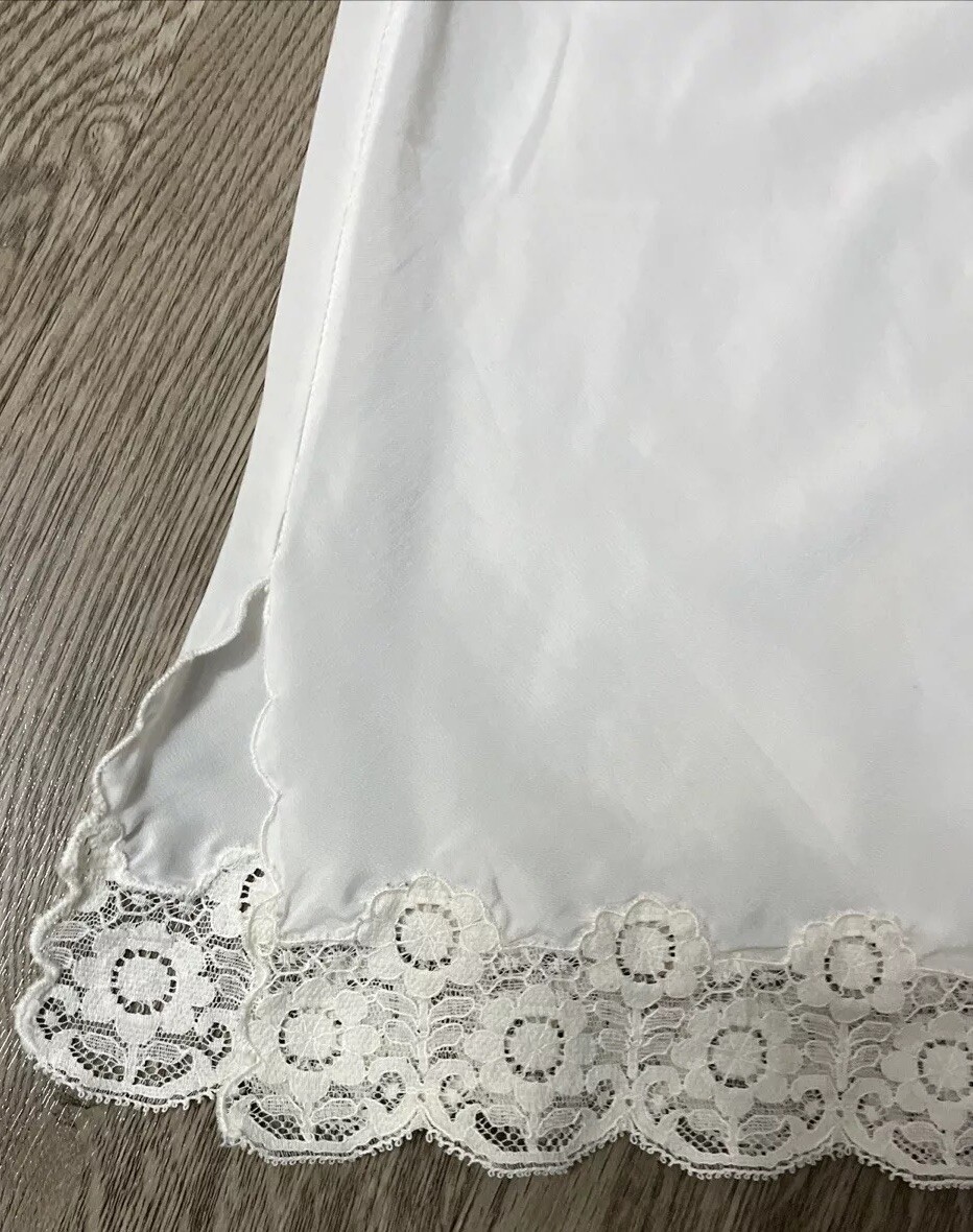 Vintage Bert Yelin for Iris Very Rare USA Satiny Half Slip Embroidery Lace Large