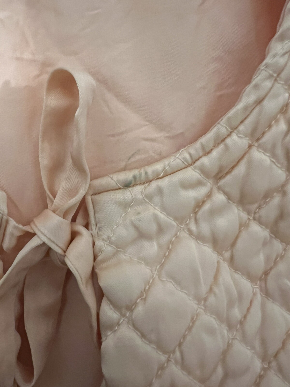 Vintage 1950’s Barbizon Peachy Pink Quilted Rayon Bed Jacket 3/4 Sleeve 36 M