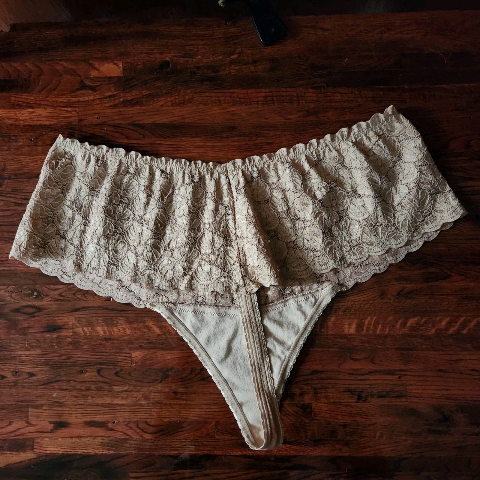 Vintage Avenue Body Plus Size Thong Womens 18-20 Beige Floral Panties Underwear