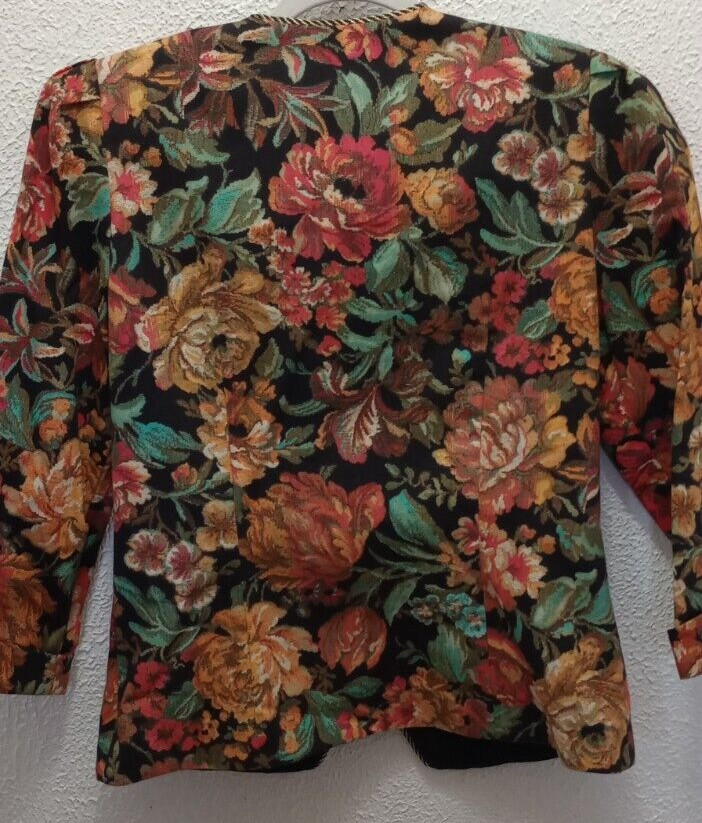 vintage leslie lucks Floral black blazer Size 6 puff sleeves 80s jacket