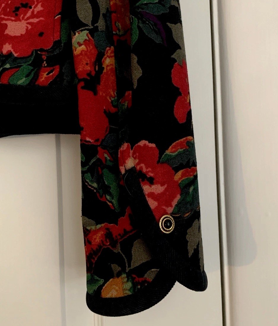 UNGARO COUTURE VINTAGE 80’s WOOL CREPE FLORAL JACKET