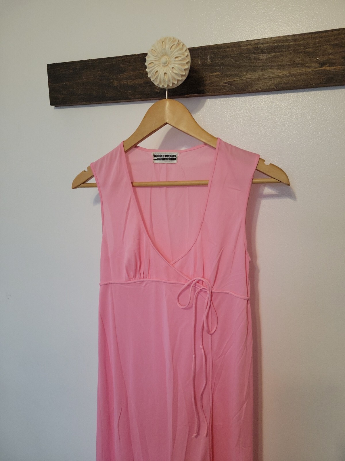 Vintage Designer DONALD BROOKS by MAIDENFORM pink nightgown Sz S