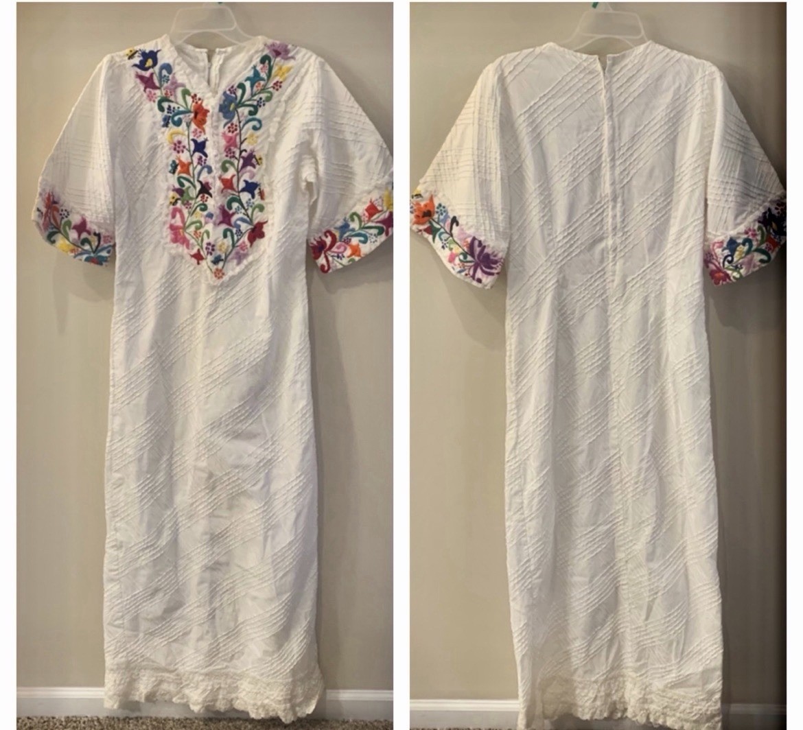 Handmade VTG Mexican Floral Heavily Embroidered Maxi Crochet Lace Dress Boho M