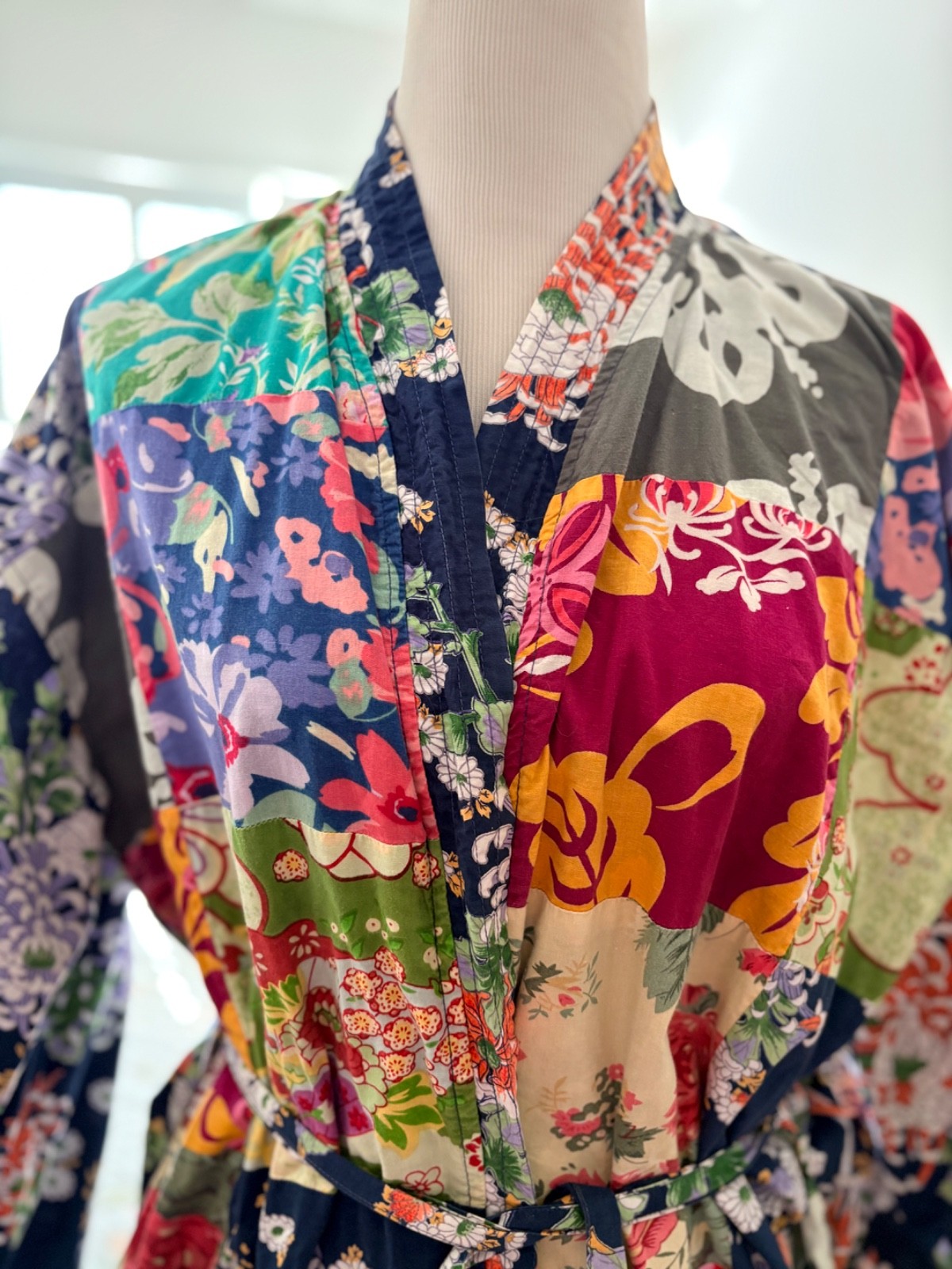 Vintage Style Patchwork Floral Kimono Robe Maxi Jacket Colorful Lined Large/XL