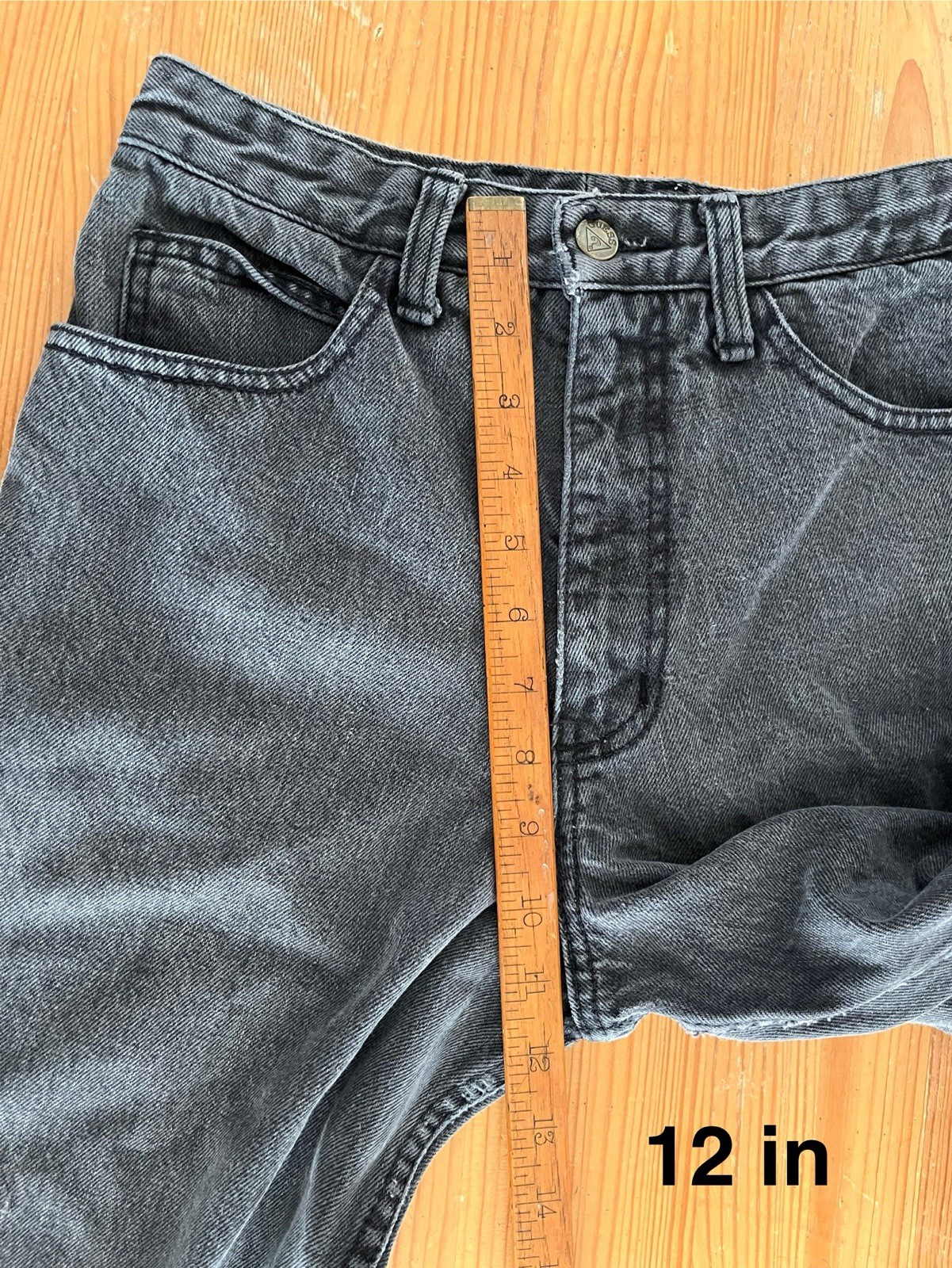 Vintage Guess Black Cut Denim Capris Size 28