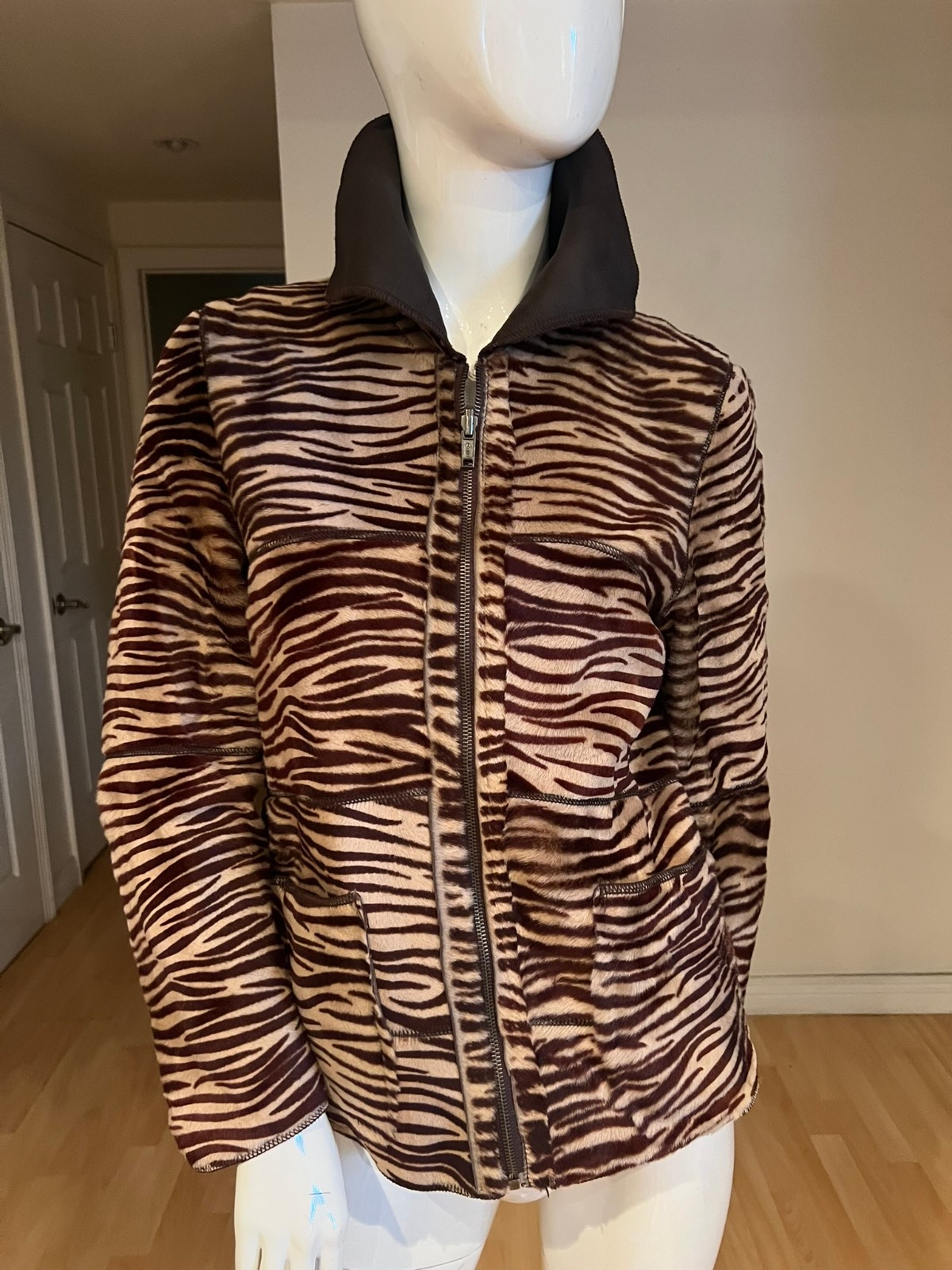VINTAGE 80’s LAVORAZIONE ARTIGIANA SHEARLING REVERSIBLE ZEBRA JACKET SZ 6 US