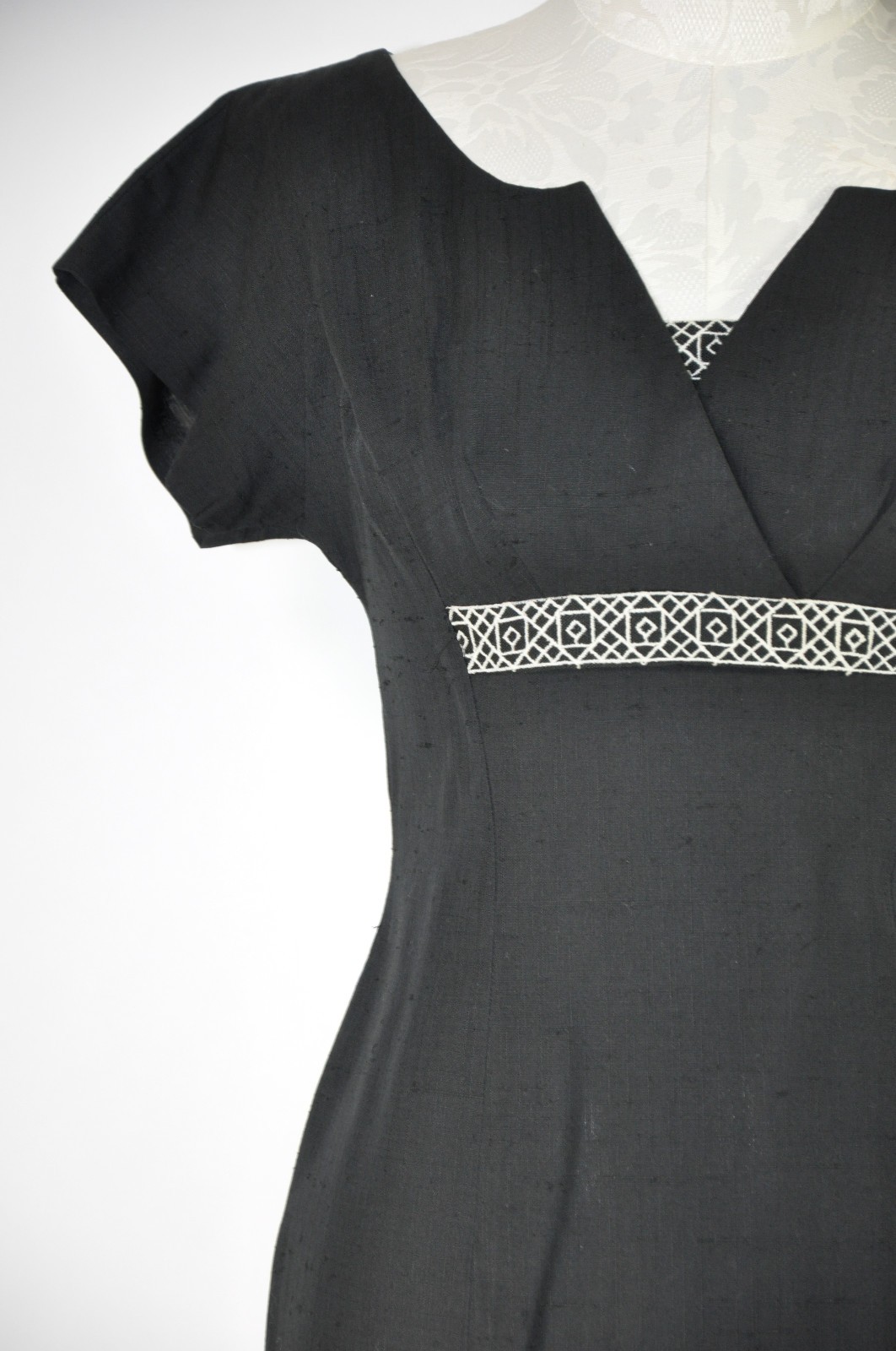 VTG 1950s Lilli Diamond Black White Embroidery Two Piece Coat Pencil Dress Set S