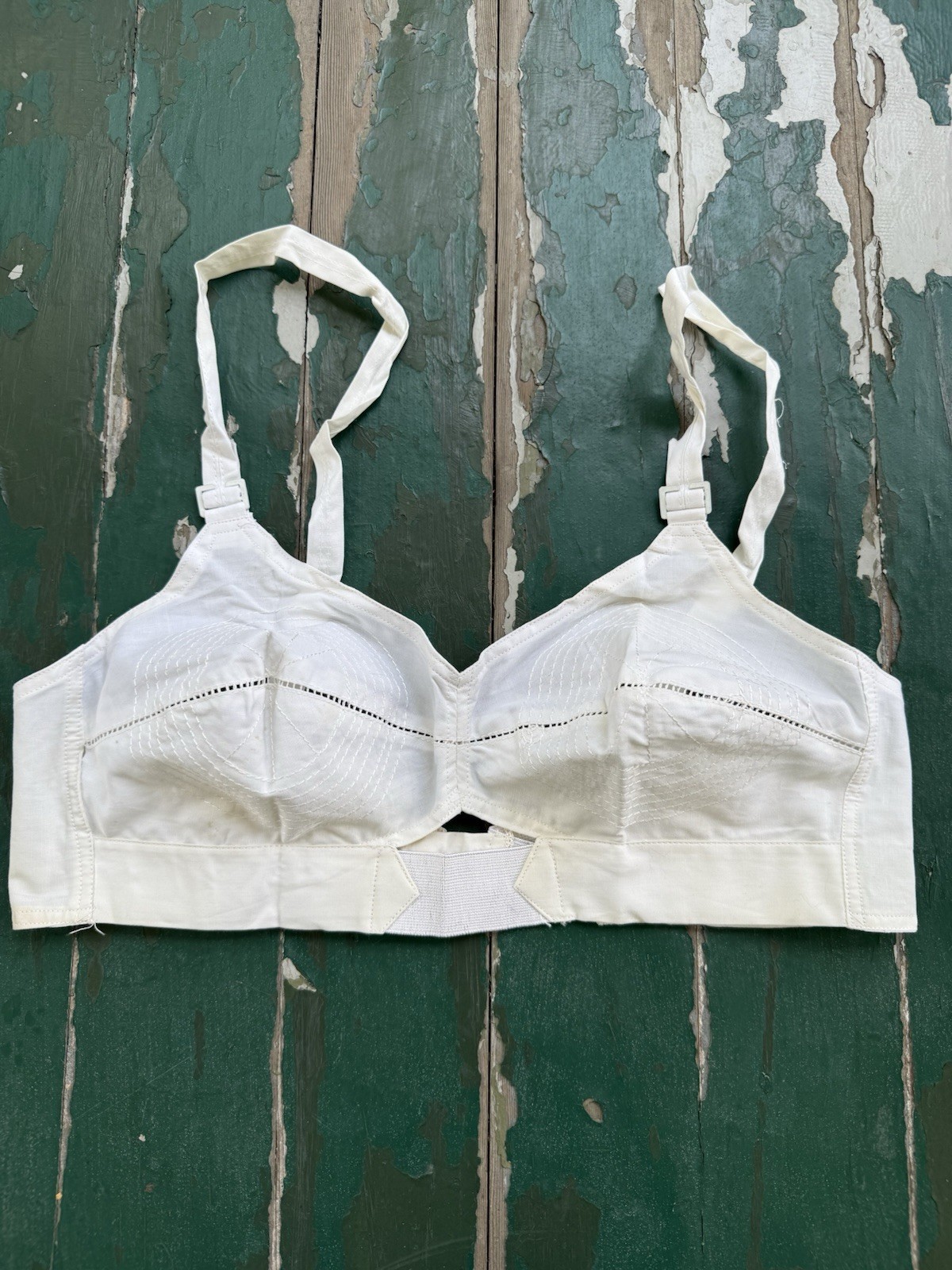 Vintage Deadstock White Cotton Bullet Bra