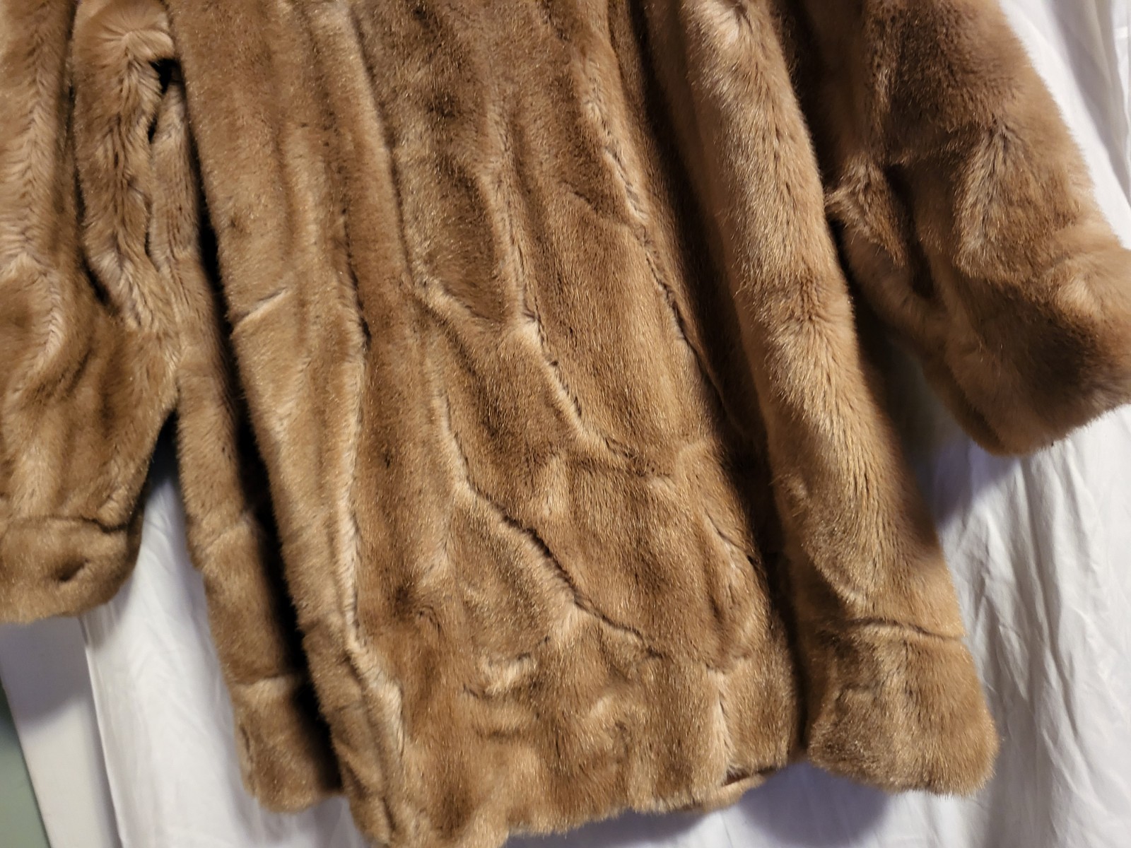 Vintage Dubrowsky & Joseph woman XL Tan/brown Faux Mink Fur Coat 1960s