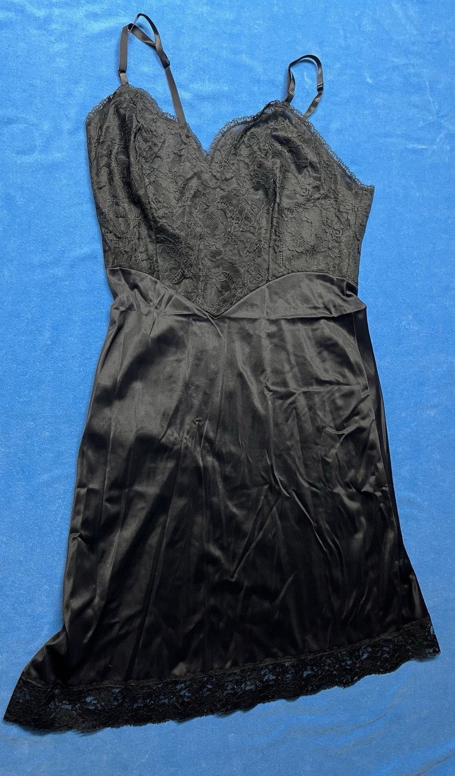 Vintage Vanity Fair Black Slip Lace Top & Hem Size 36