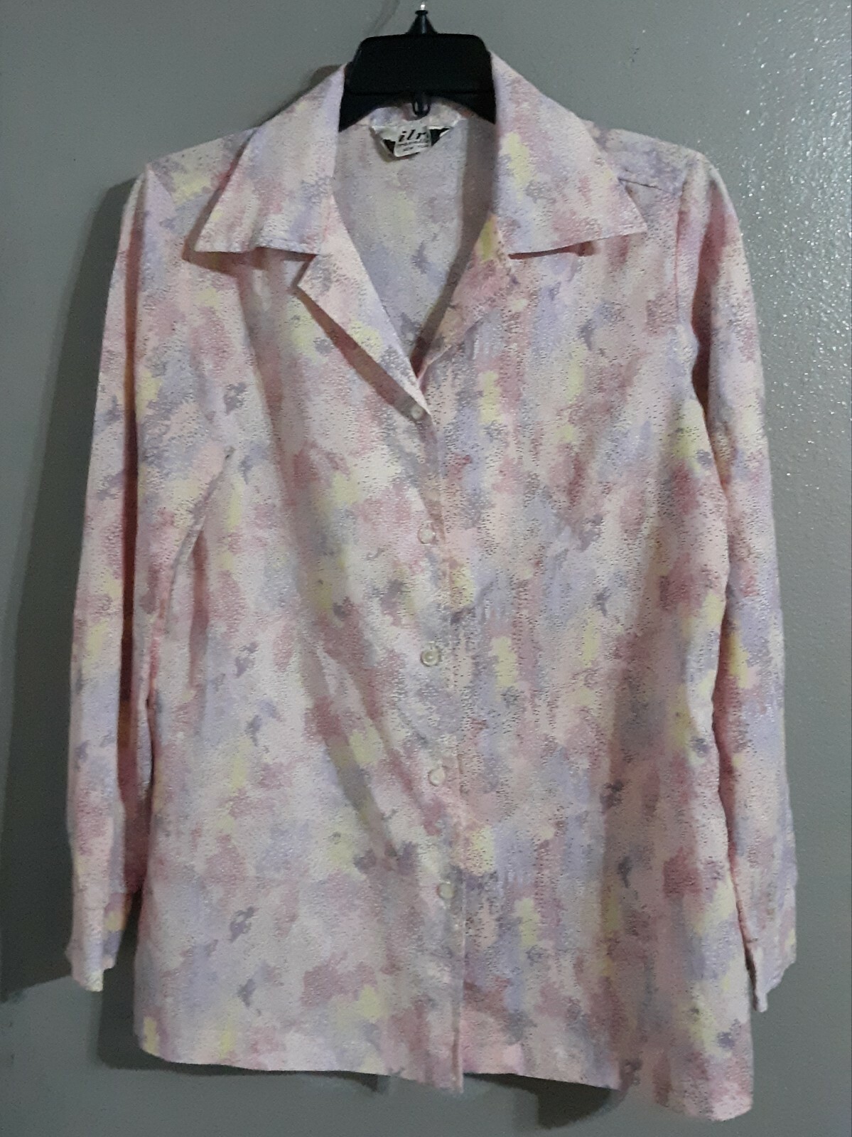 WOMAN’S VINTAGE THE WILROY TRAVELLER LONG SLEEVE. MULTI-COLOR BLOUSE.SIZE 16